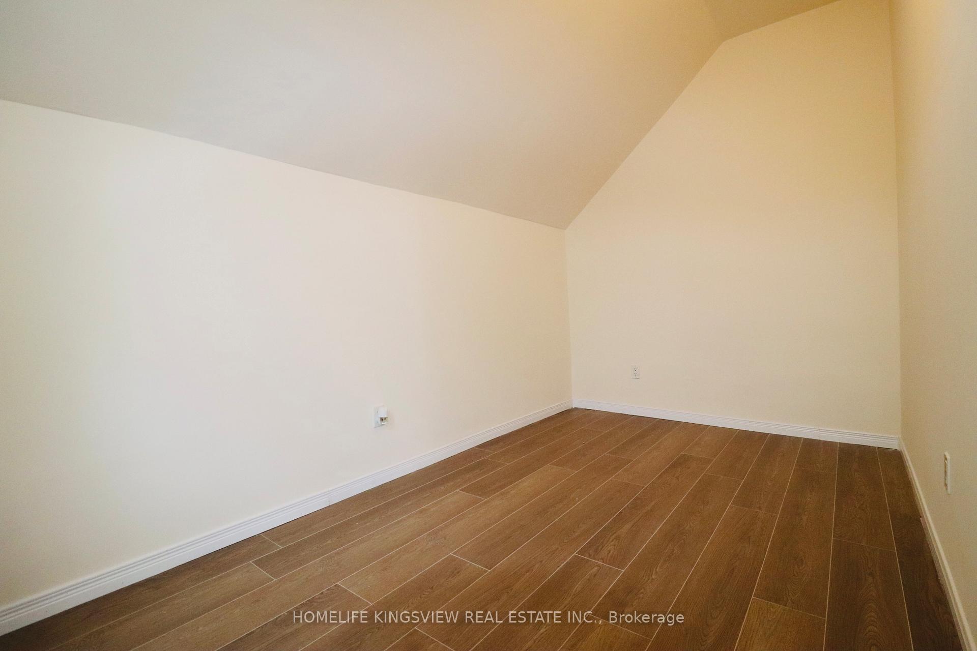 Photo 7 of Unit A, 647 Talbot Street, St. Thomas — HOMEH