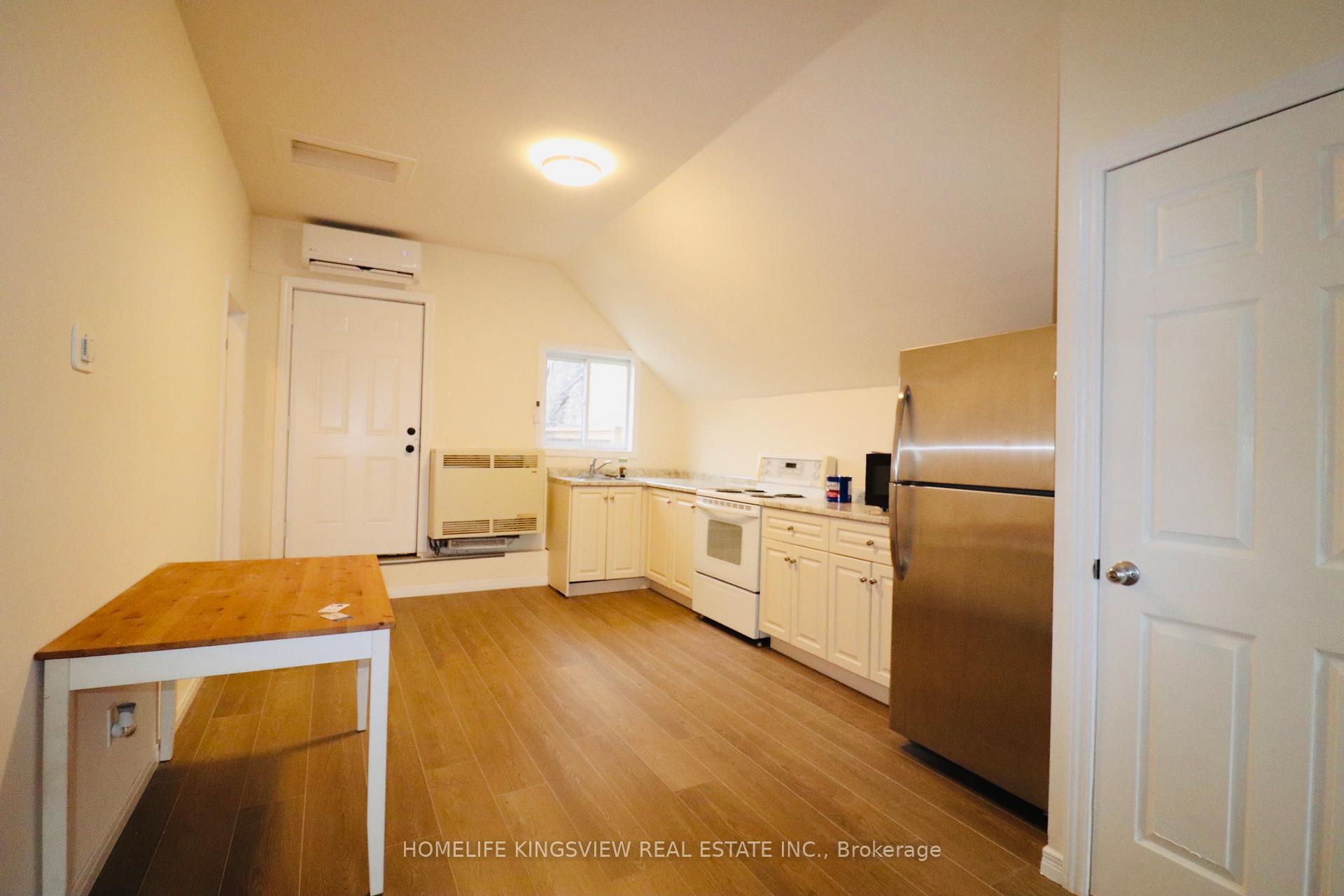 Photo 10 of Unit A, 647 Talbot Street, St. Thomas — HOMEH