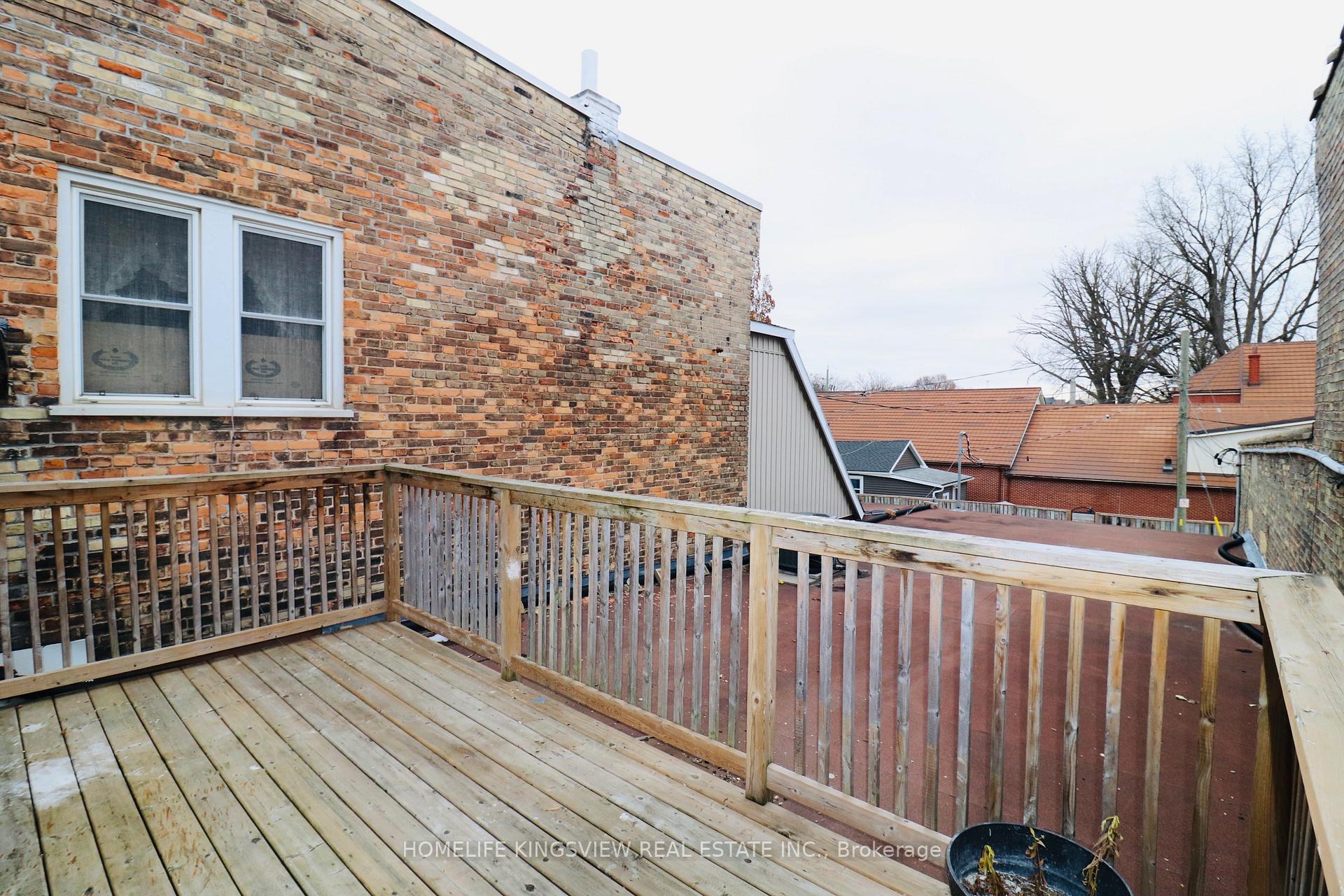 Photo 13 of Unit A, 647 Talbot Street, St. Thomas — HOMEH