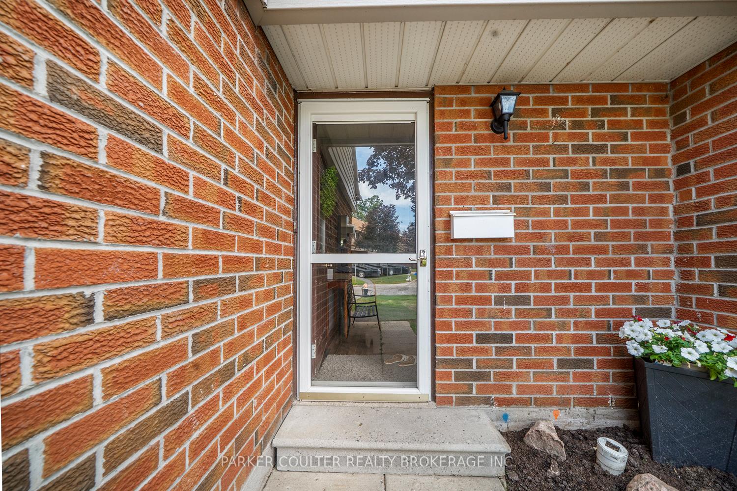 Photo 4 of Unit 16, 441 Barrie Road, Orillia — HOMEH