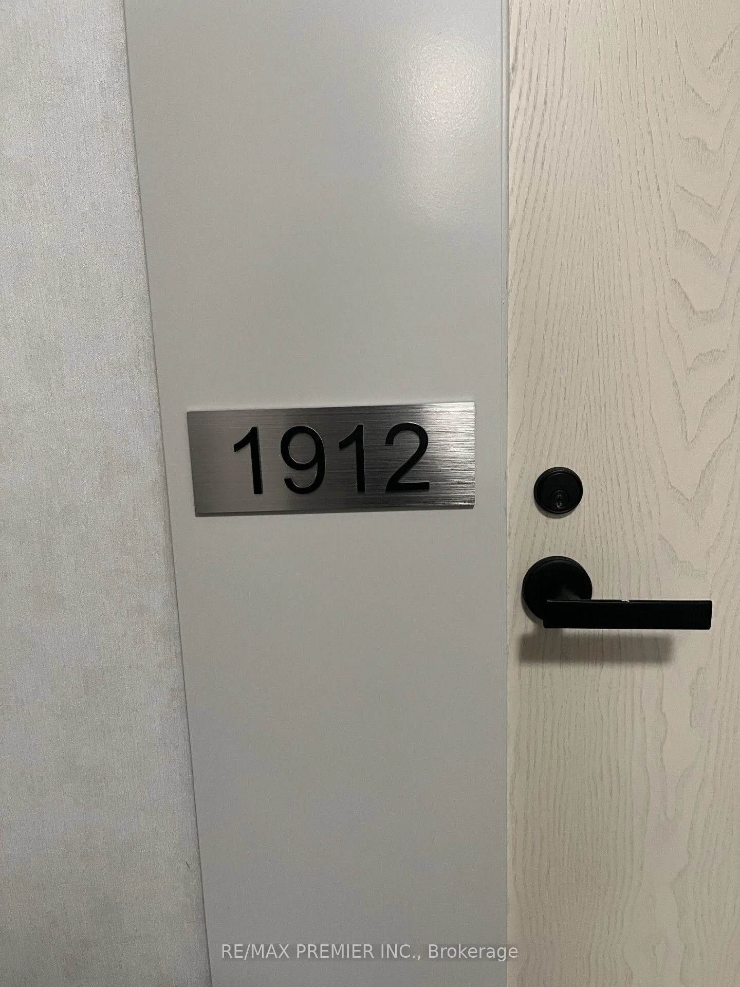 Photo 3 of Unit 1912, 225 Commerce Street, Vaughan, Vaughan Corporate Centre — HOMEH
