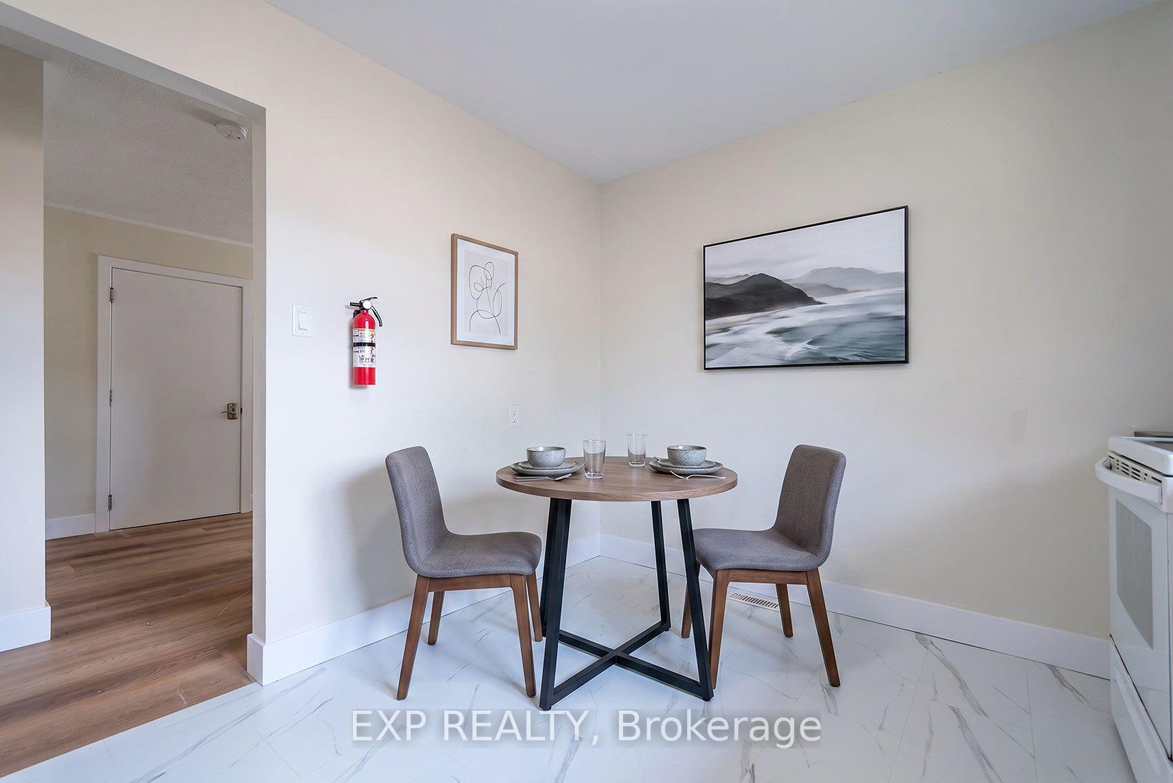 Photo 6 of 260 Cook Street, Barrie, Grove East — HOMEH