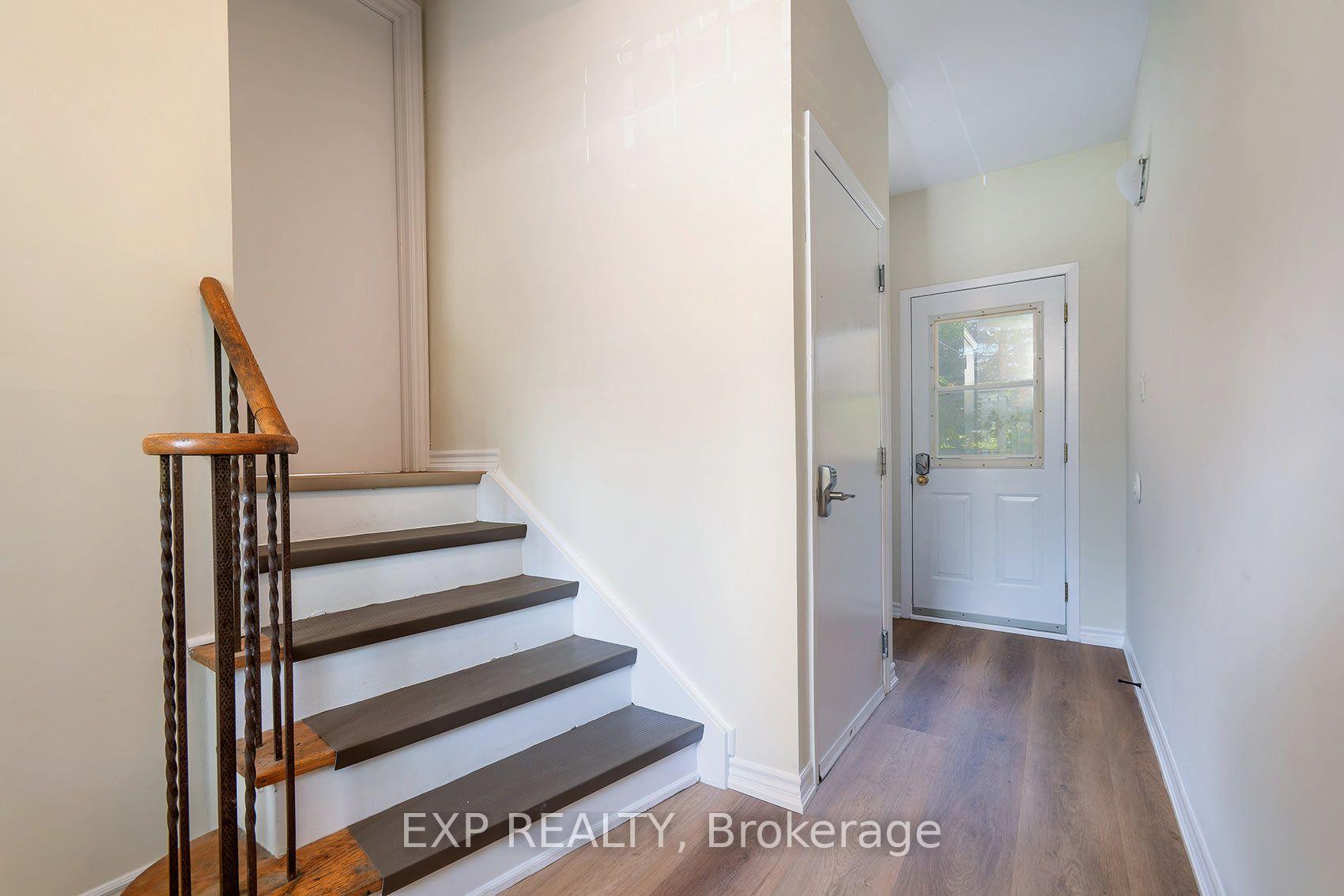 Photo 11 of 260 Cook Street, Barrie, Grove East — HOMEH