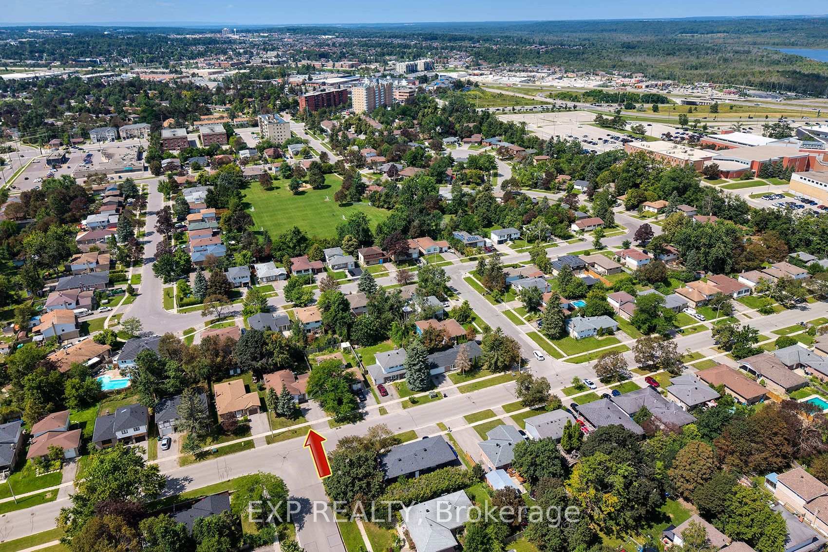 Photo 32 of 260 Cook Street, Barrie, Grove East — HOMEH