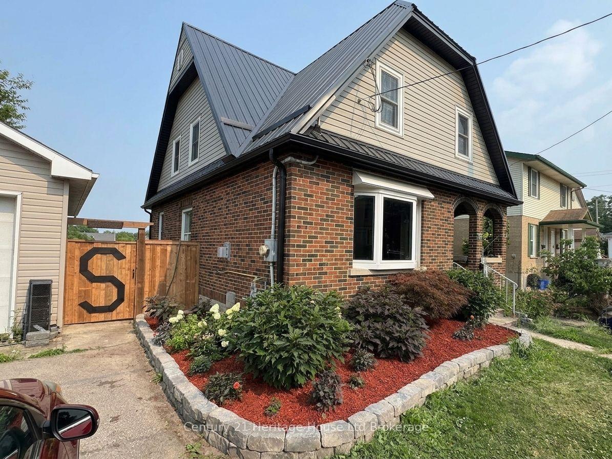 Photo of 87 Bay Street