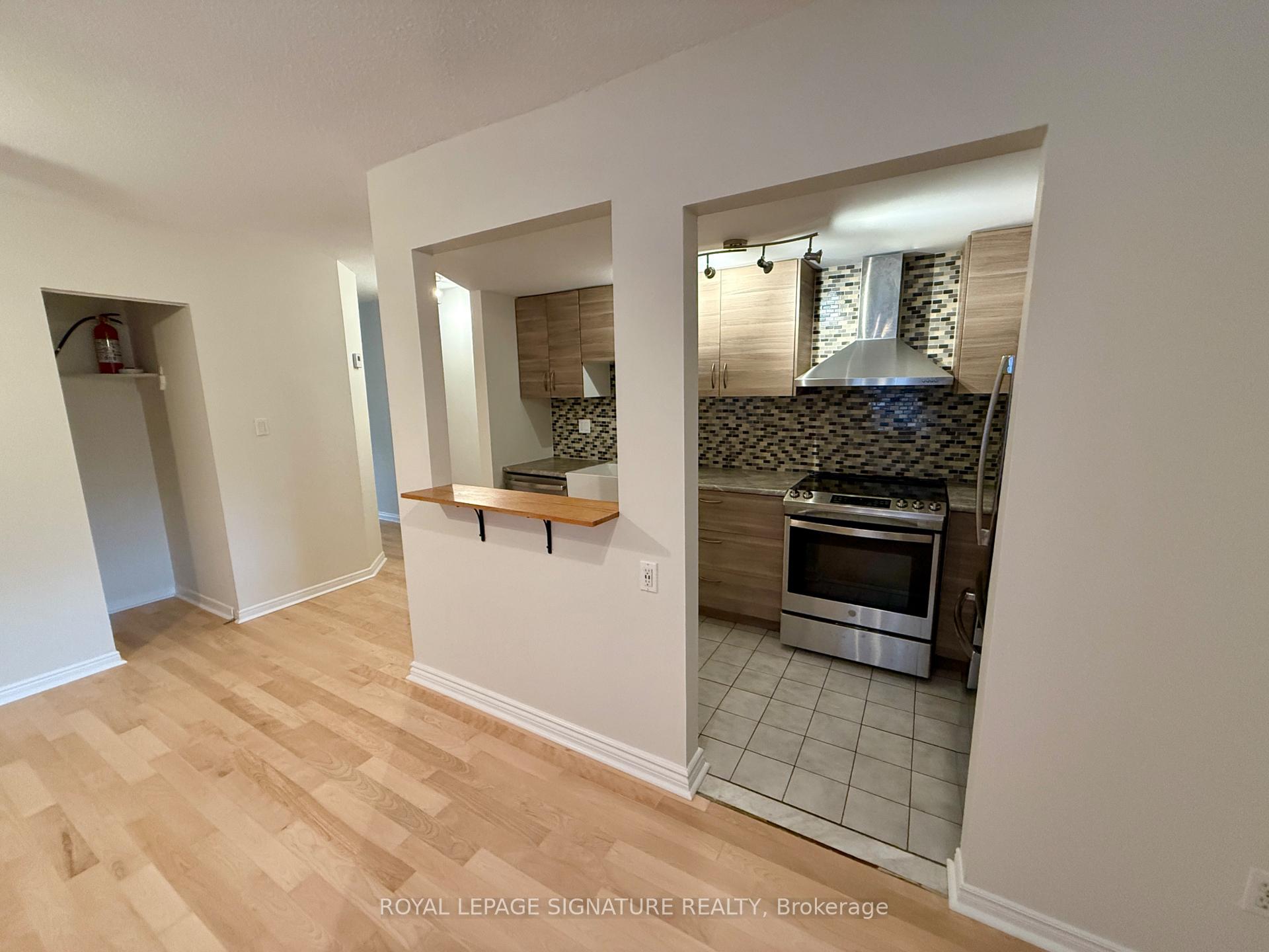 Photo 10 of Unit Main Floor, 60 Glen Manor Drive, Toronto, The Beaches — HOMEH
