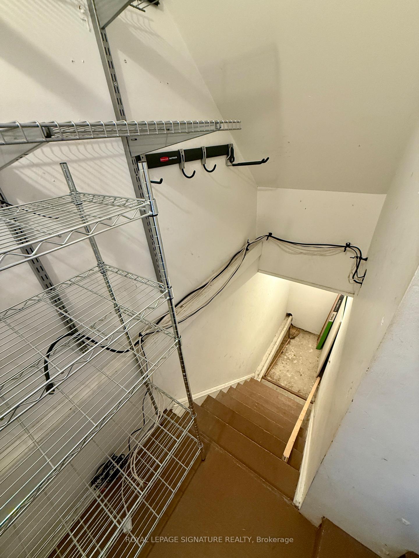 Photo 22 of Unit Main Floor, 60 Glen Manor Drive, Toronto, The Beaches — HOMEH