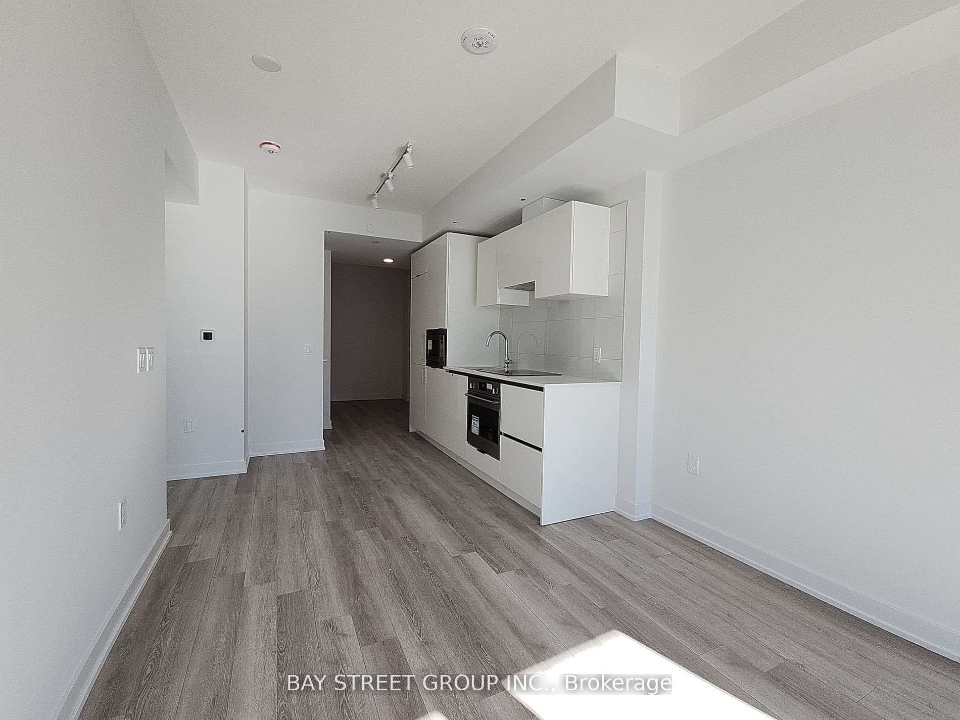 Photo 5 of Unit 1915, 230 Simcoe Street, Toronto, Kensington-Chinatown — HOMEH