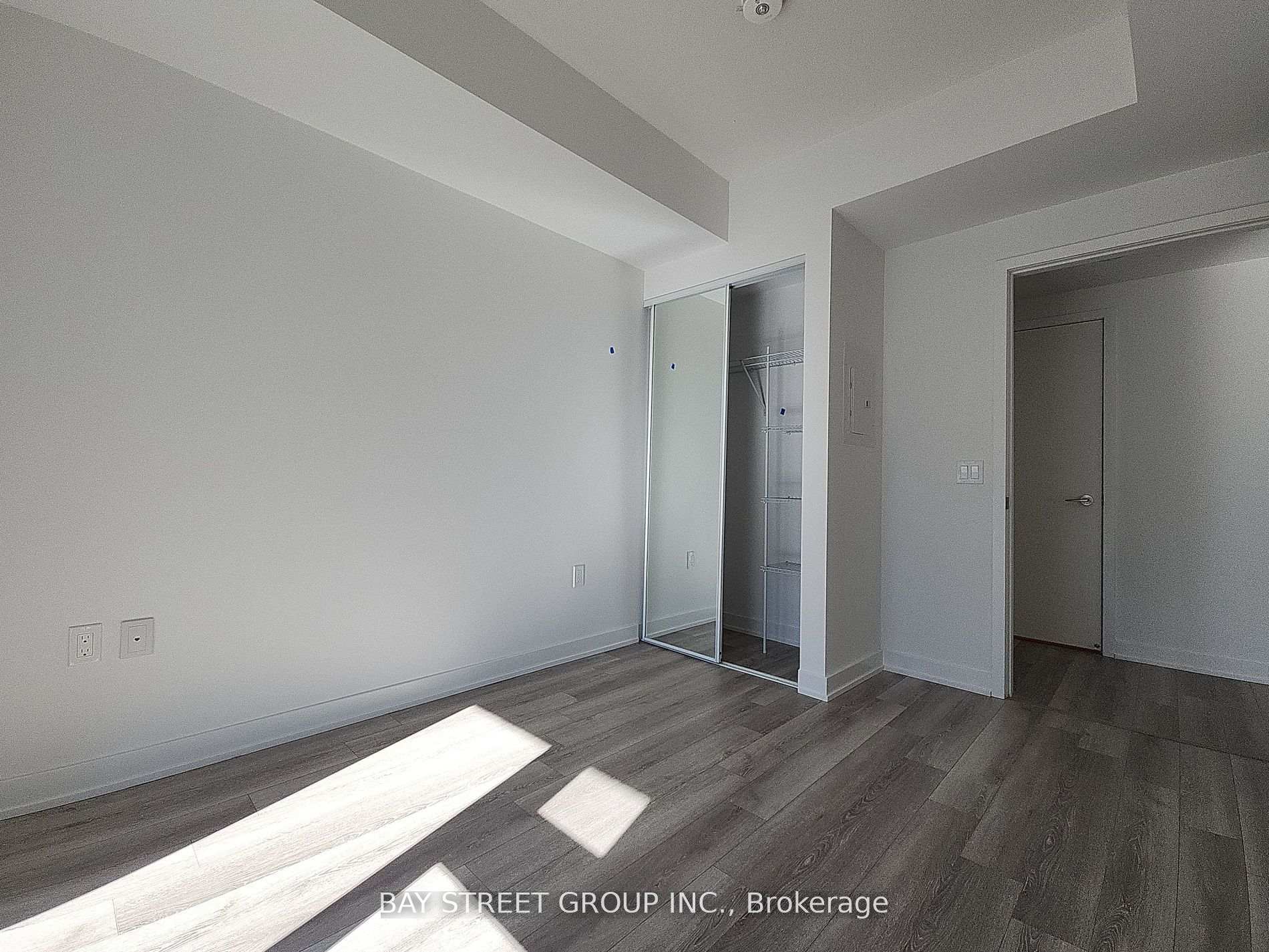 Photo 8 of Unit 1915, 230 Simcoe Street, Toronto, Kensington-Chinatown — HOMEH