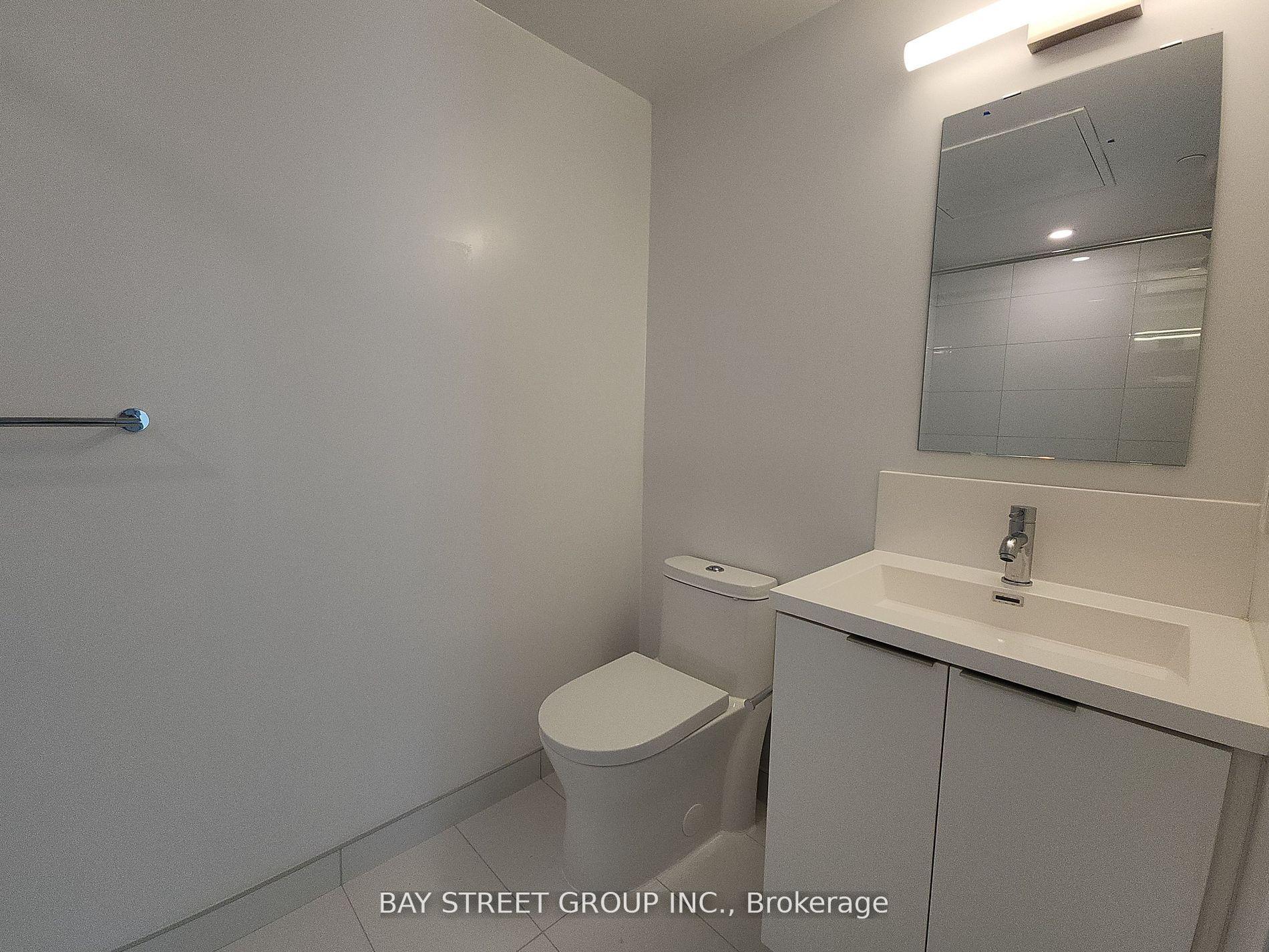 Photo 10 of Unit 1915, 230 Simcoe Street, Toronto, Kensington-Chinatown — HOMEH