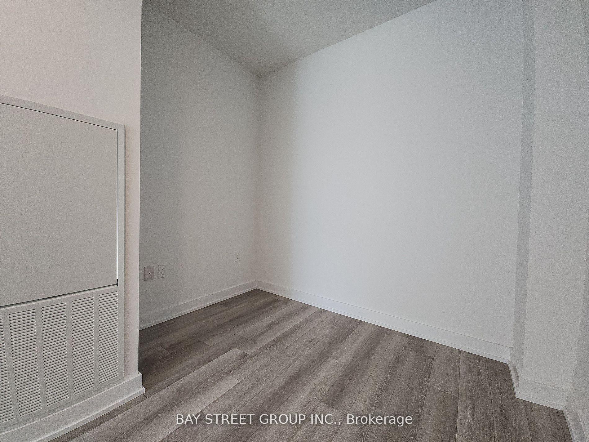 Photo 11 of Unit 1915, 230 Simcoe Street, Toronto, Kensington-Chinatown — HOMEH