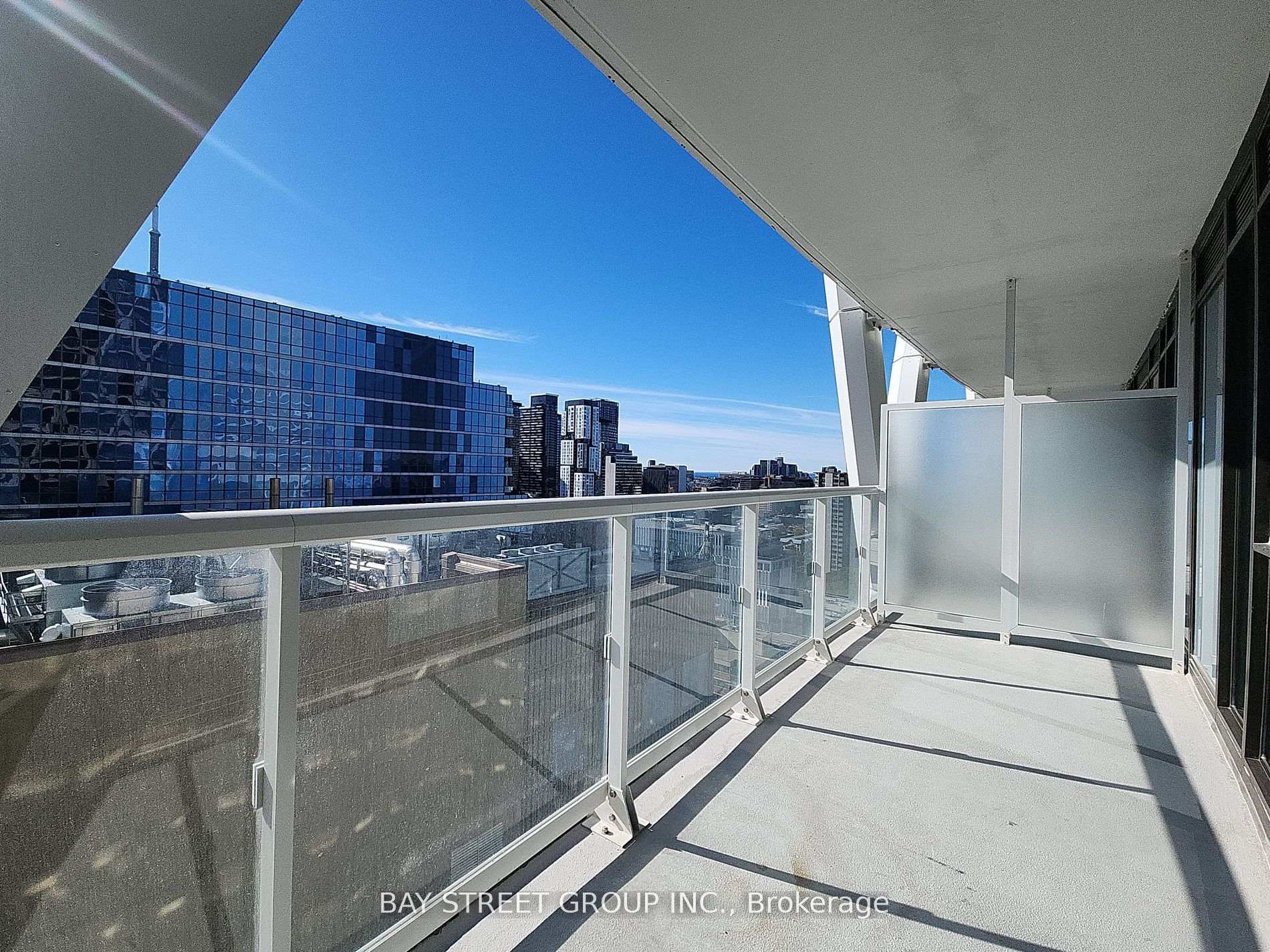 Photo 15 of Unit 1915, 230 Simcoe Street, Toronto, Kensington-Chinatown — HOMEH