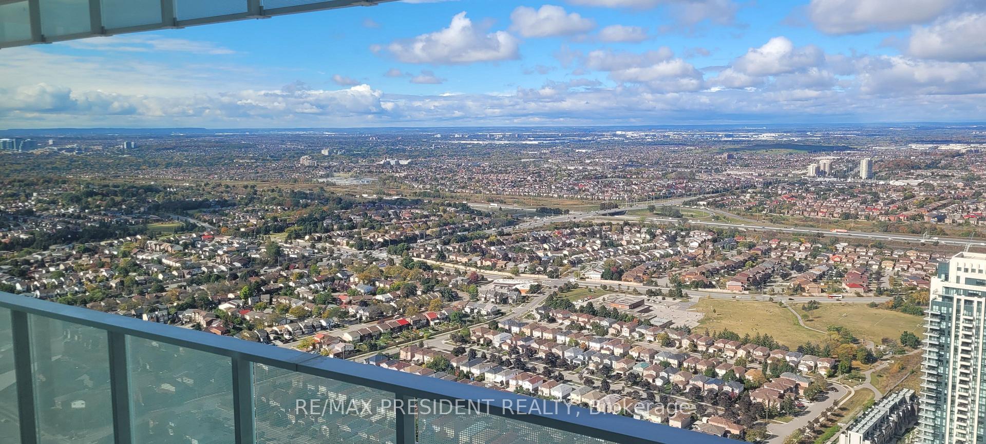Photo of Unit 5310, 3883 Quartz Road E