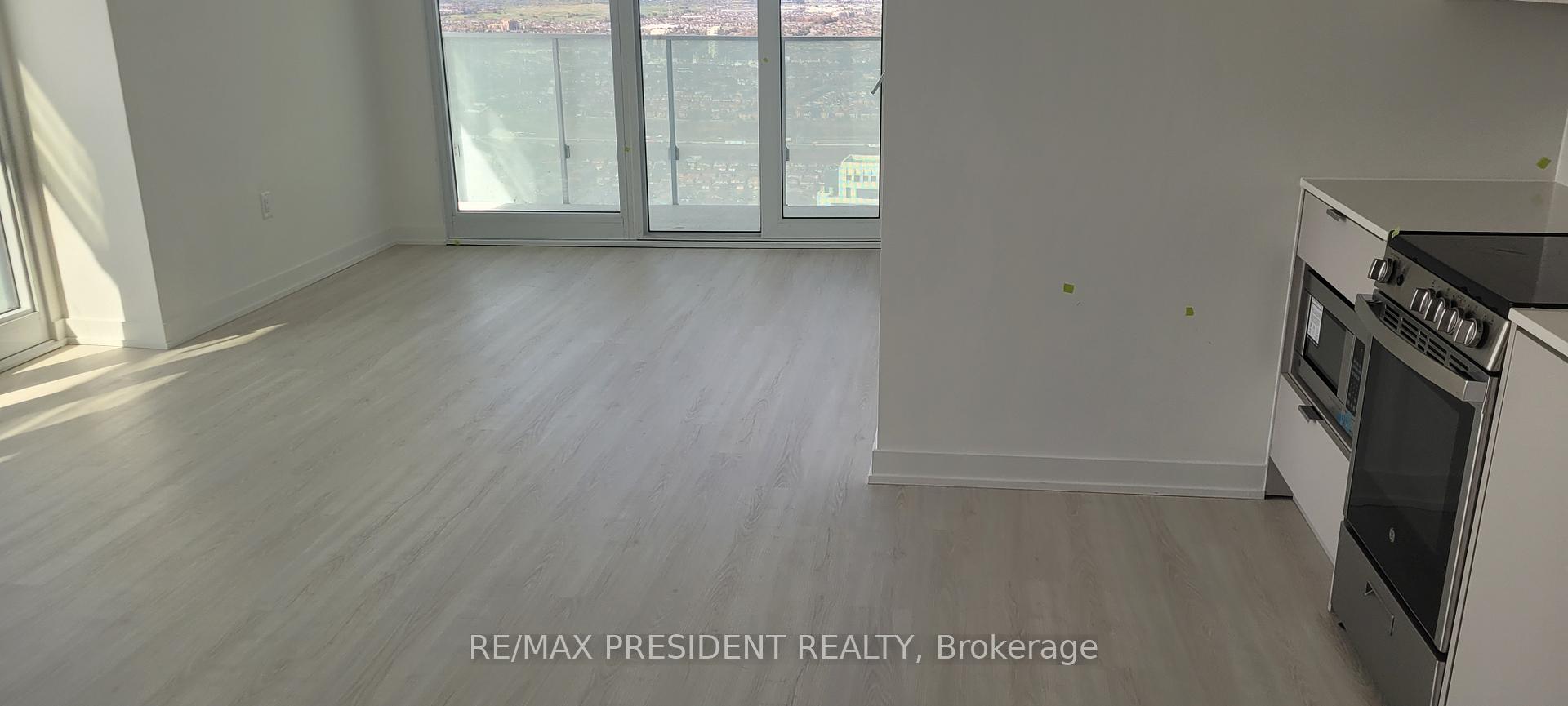 Photo 4 of Unit 5310, 3883 Quartz Road E, Mississauga, City Centre — HOMEH