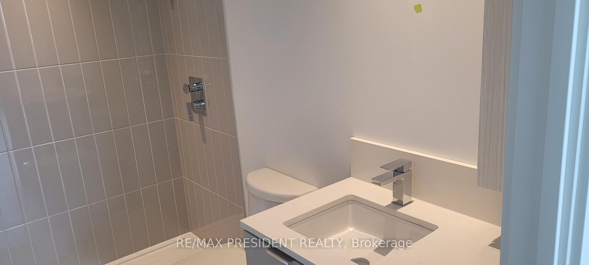 Photo 6 of Unit 5310, 3883 Quartz Road E, Mississauga, City Centre — HOMEH