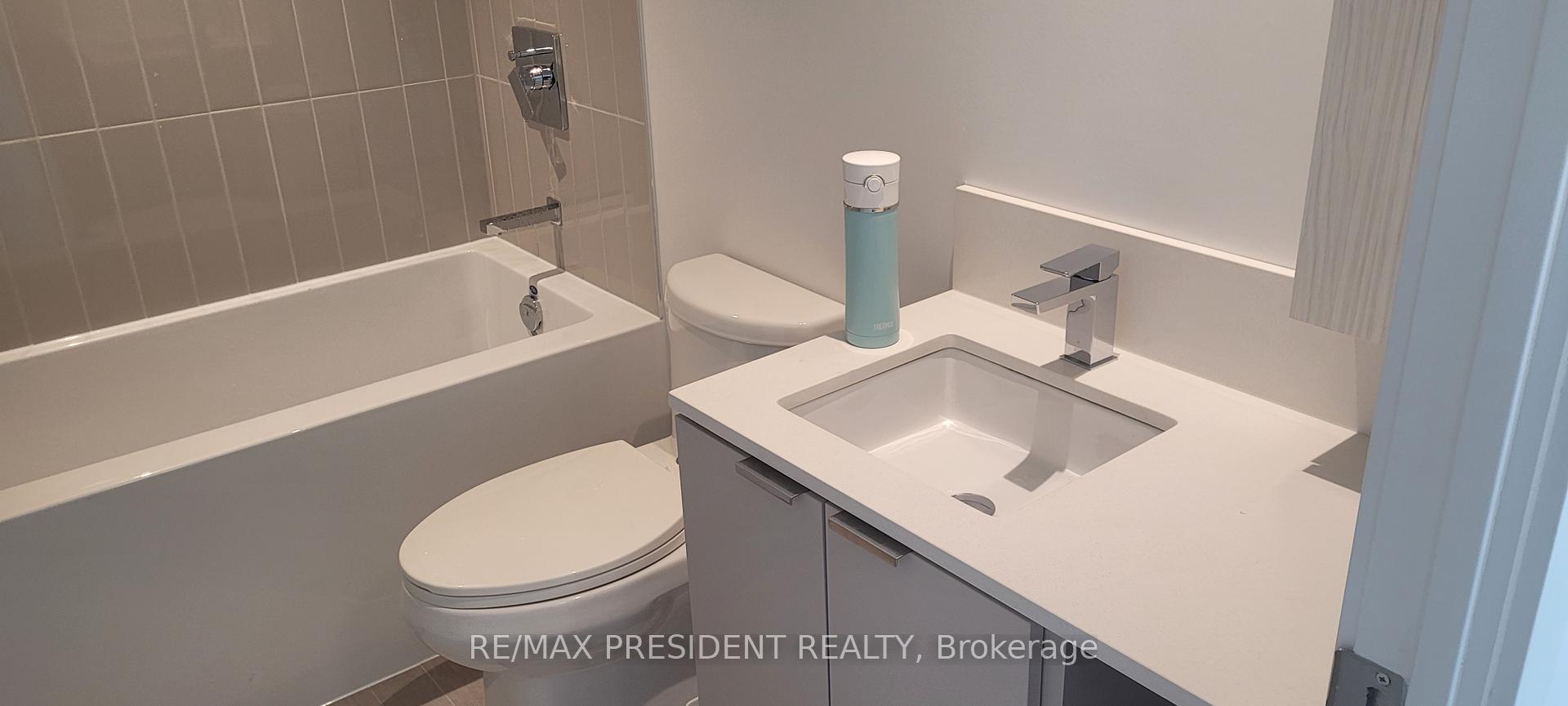Photo 7 of Unit 5310, 3883 Quartz Road E, Mississauga, City Centre — HOMEH