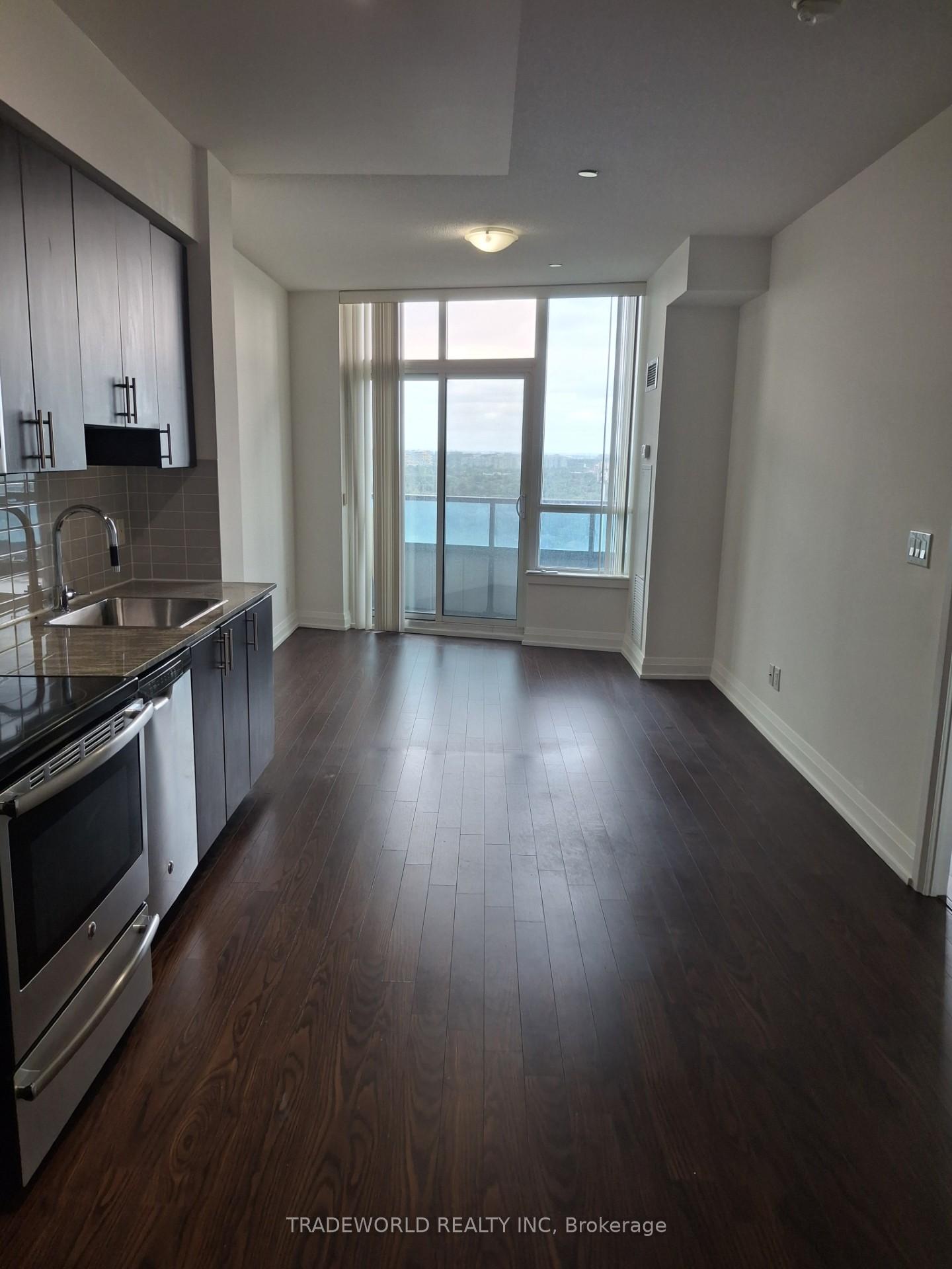 Photo 8 of Unit #901, 7171 Yonge Street, Markham, Thornhill — HOMEH