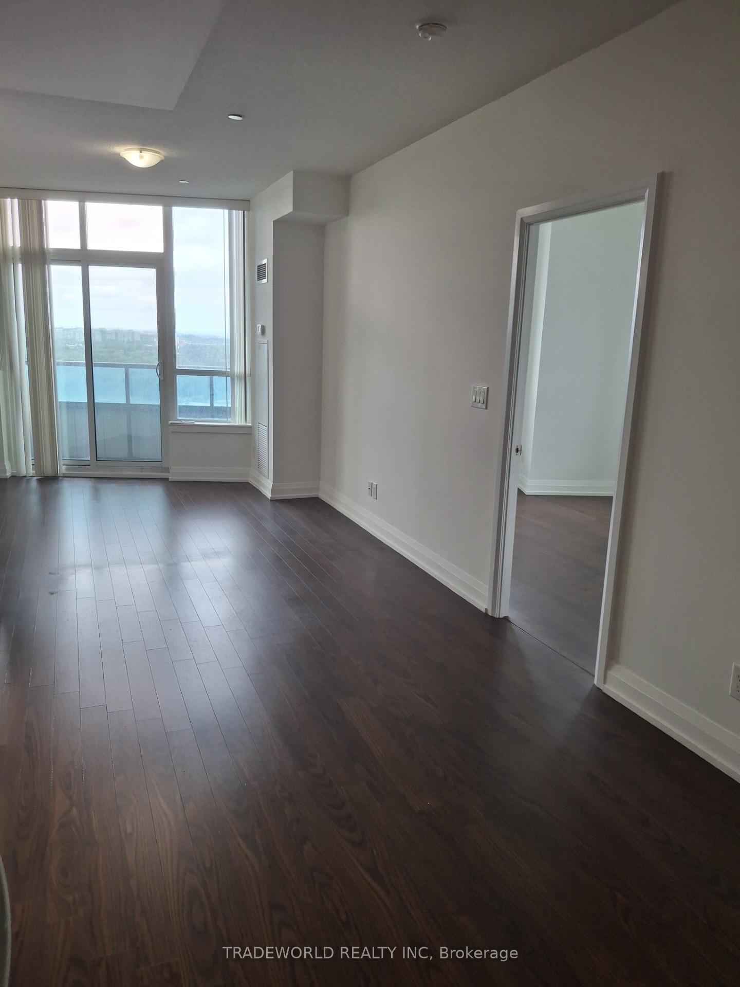 Photo 9 of Unit #901, 7171 Yonge Street, Markham, Thornhill — HOMEH