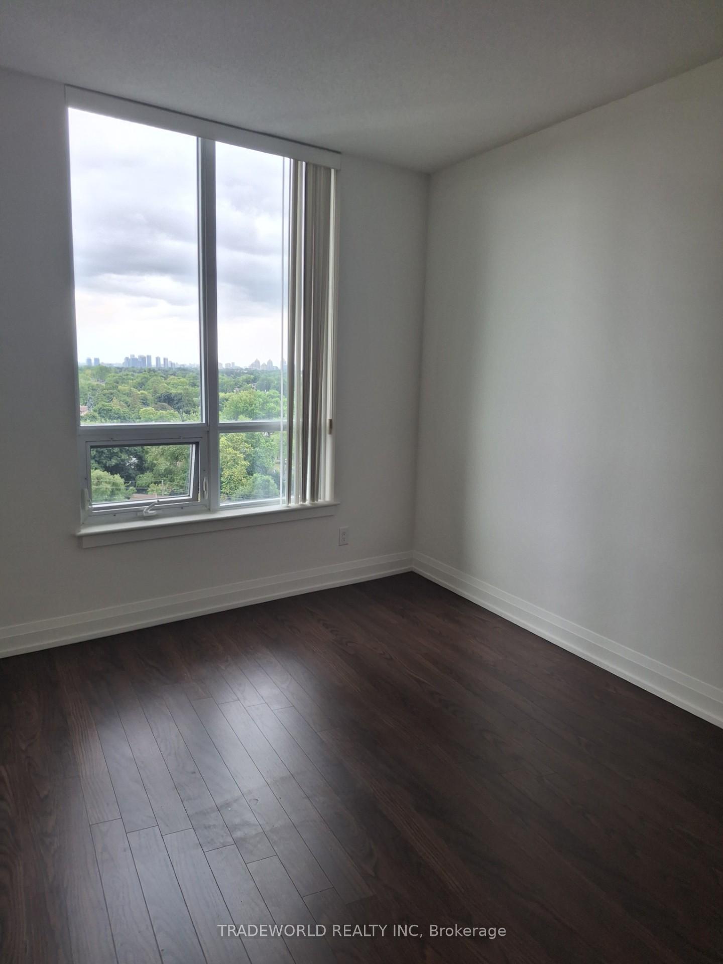 Photo 12 of Unit #901, 7171 Yonge Street, Markham, Thornhill — HOMEH