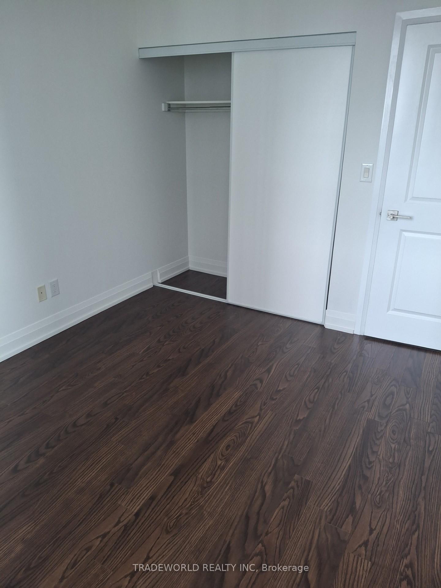 Photo 13 of Unit #901, 7171 Yonge Street, Markham, Thornhill — HOMEH