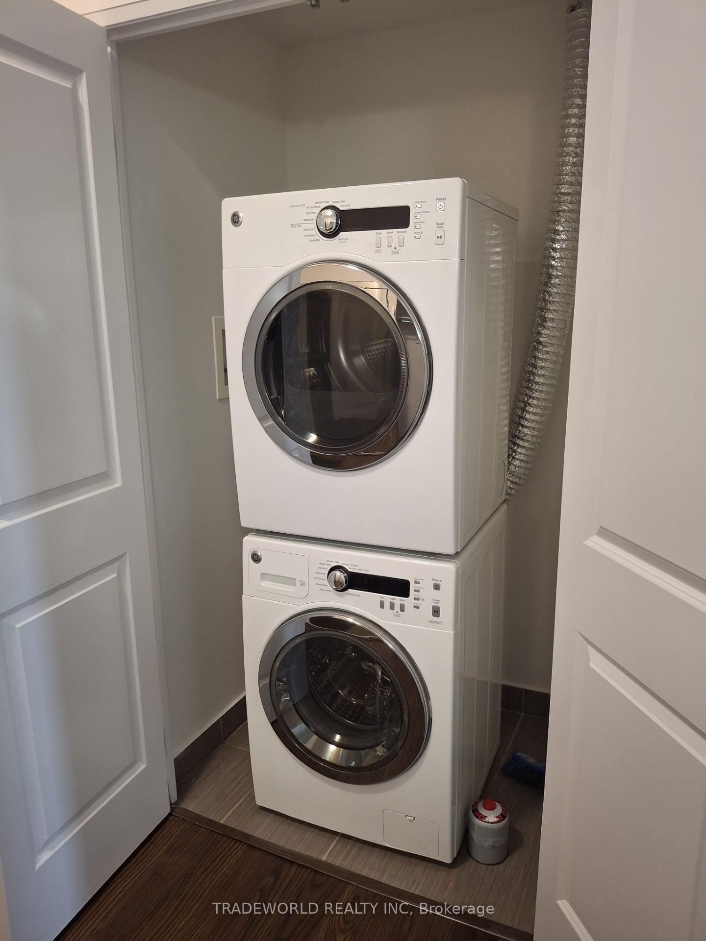 Photo 18 of Unit #901, 7171 Yonge Street, Markham, Thornhill — HOMEH