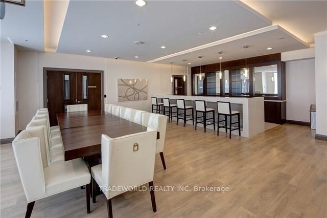 Photo 20 of Unit #901, 7171 Yonge Street, Markham, Thornhill — HOMEH