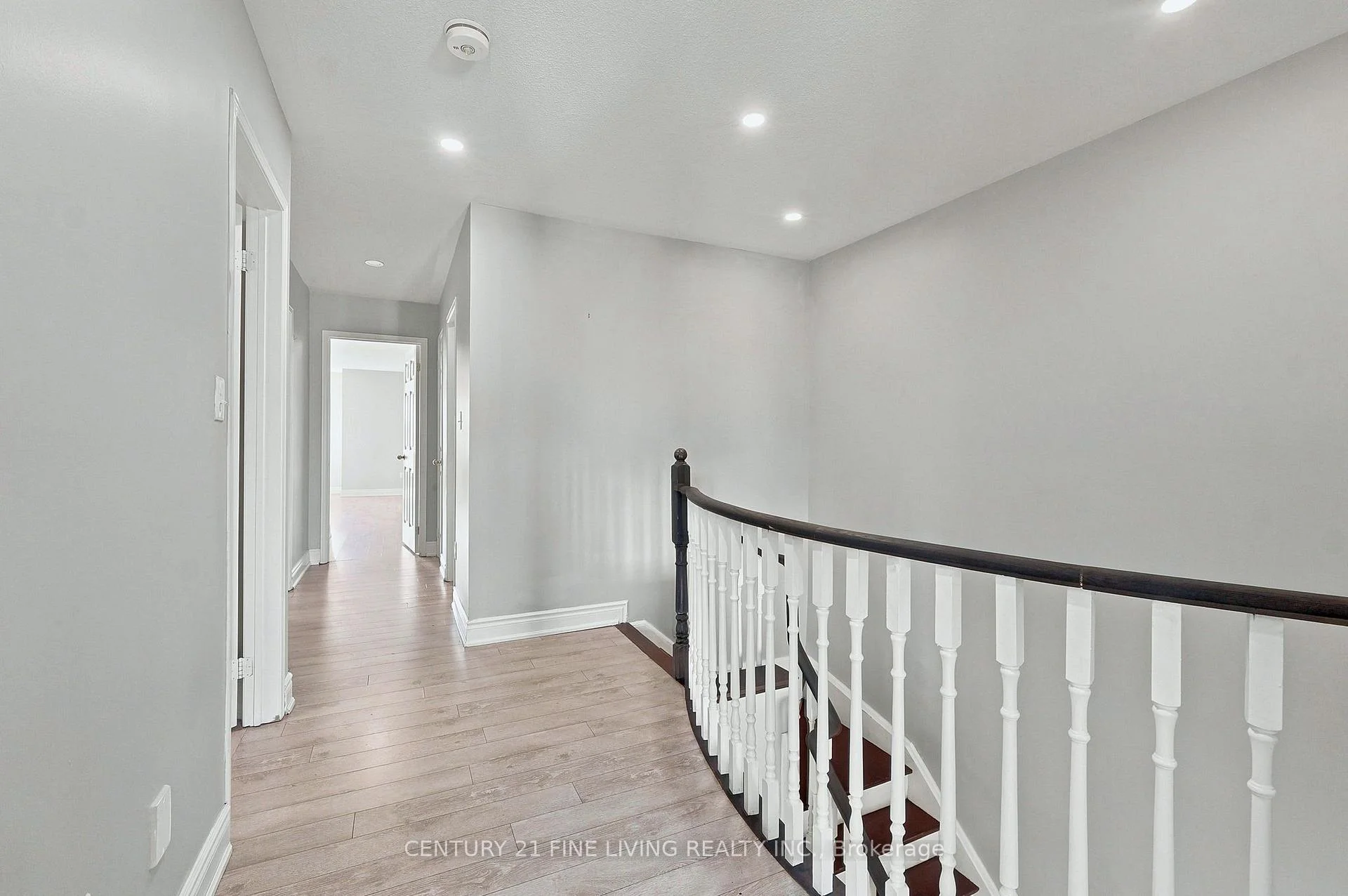 Photo 16 of 92 Gulfbrook Circle, Brampton, Sandringham-Wellington — HOMEH