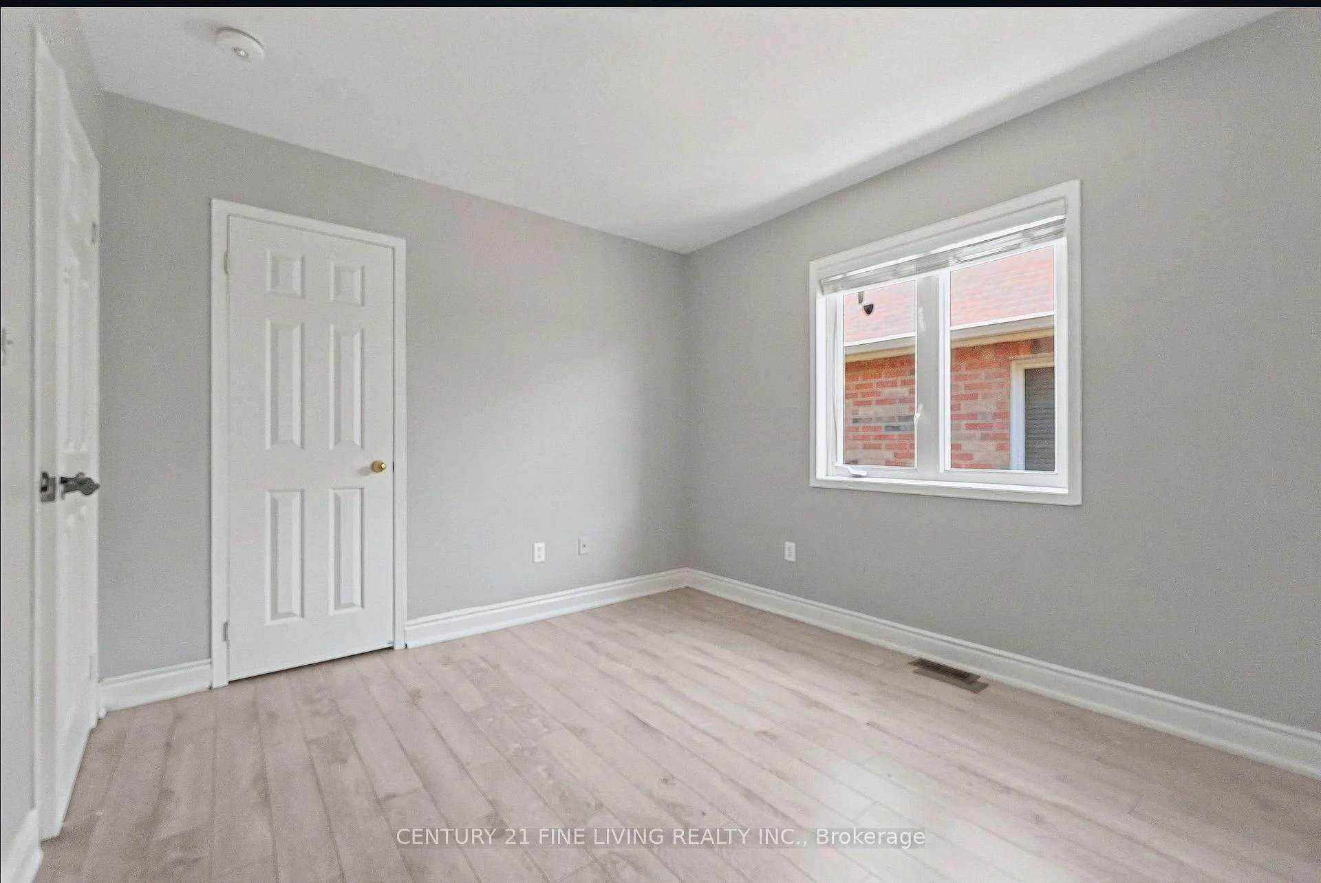 Photo 21 of 92 Gulfbrook Circle, Brampton, Sandringham-Wellington — HOMEH