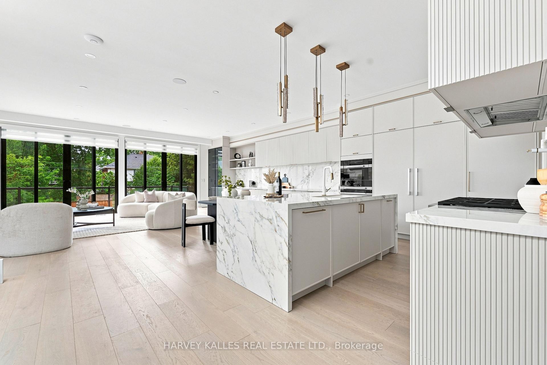 Photo 10 of 176 Briar Hill Avenue, Toronto, Lawrence Park South — HOMEH