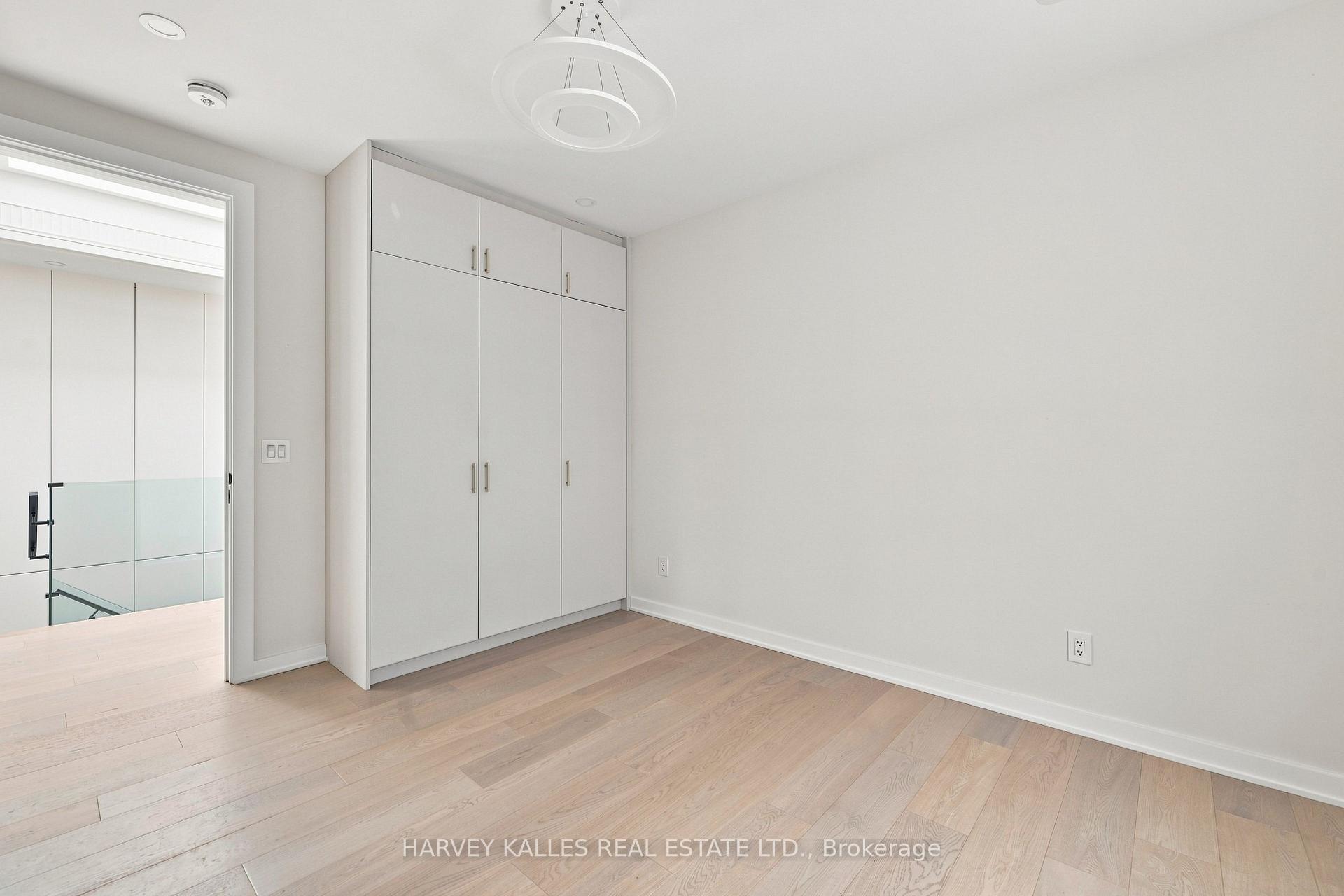Photo 33 of 176 Briar Hill Avenue, Toronto, Lawrence Park South — HOMEH