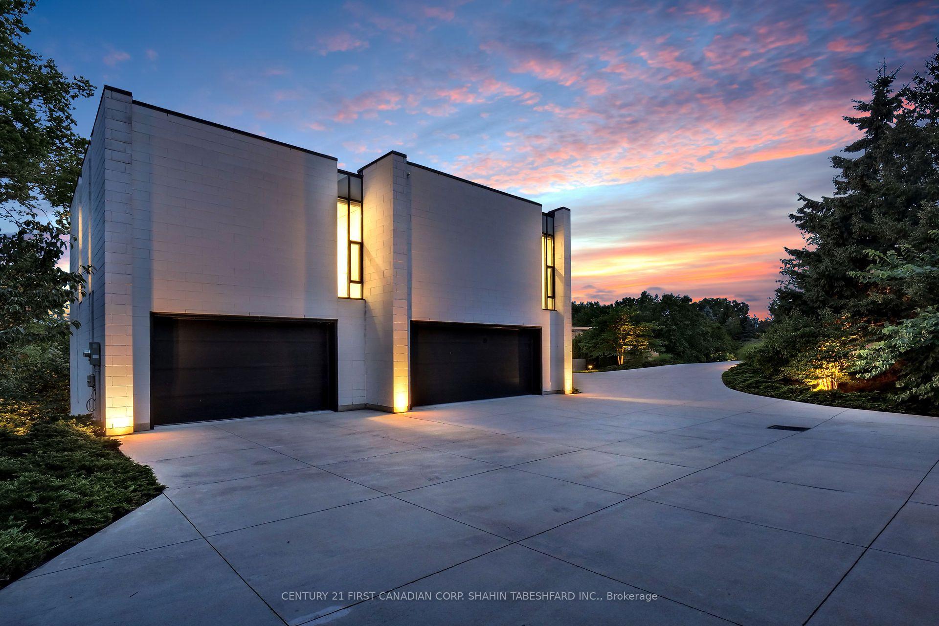 Photo 3 of Unit 2, 756 Riverside Drive, London, North Q — HOMEH