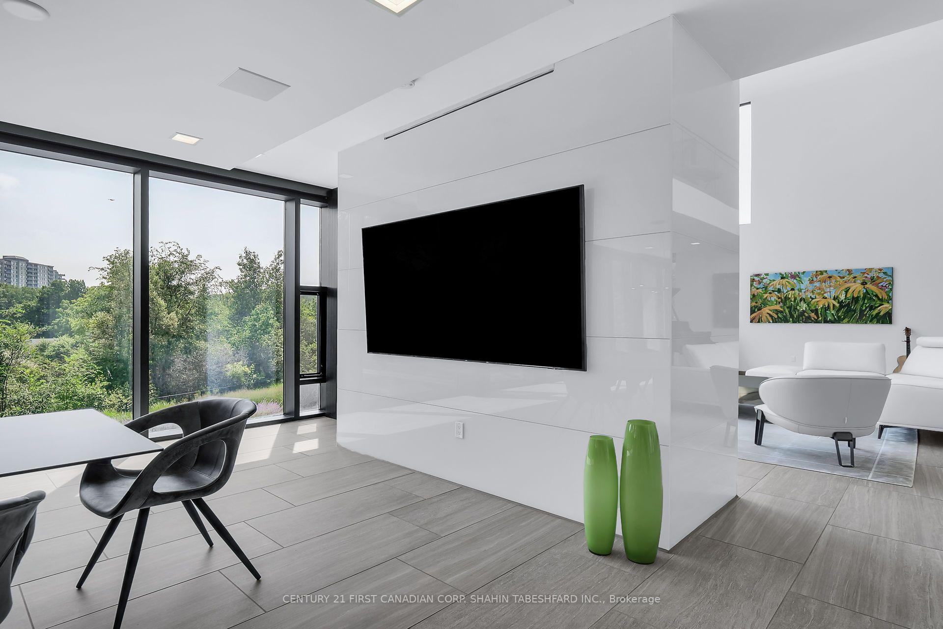 Photo 10 of Unit 2, 756 Riverside Drive, London, North Q — HOMEH
