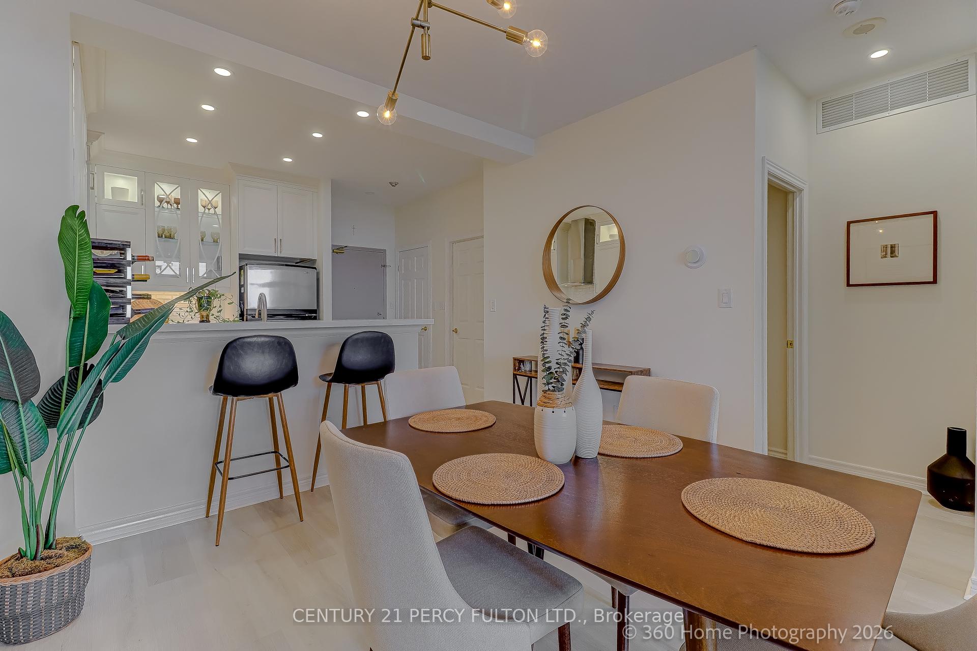 Photo 7 of Unit 604, 1 Leaside Park Drive, Toronto, Thorncliffe Park — HOMEH