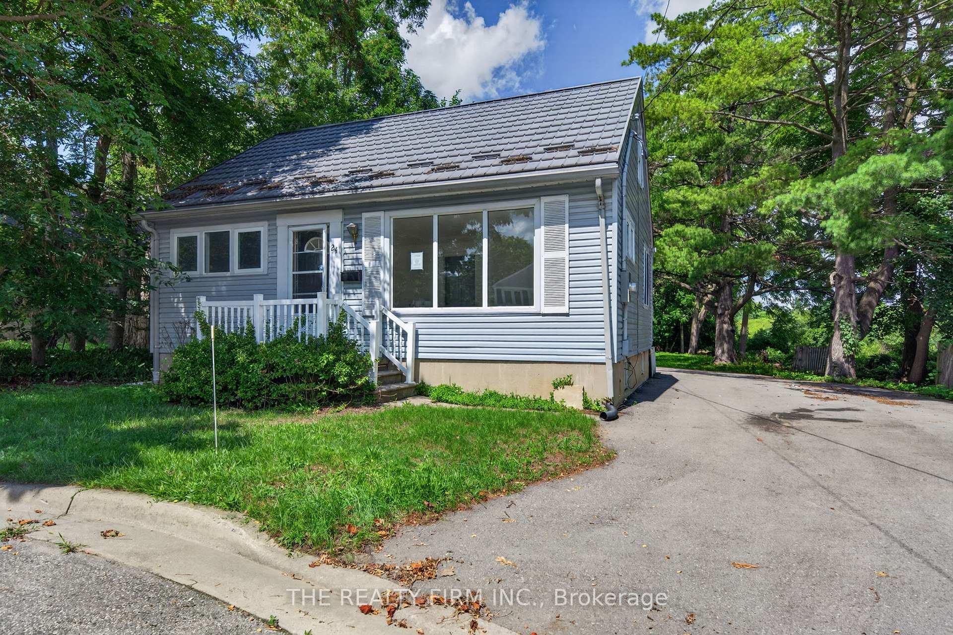 Photo of 24 Fairview Court
