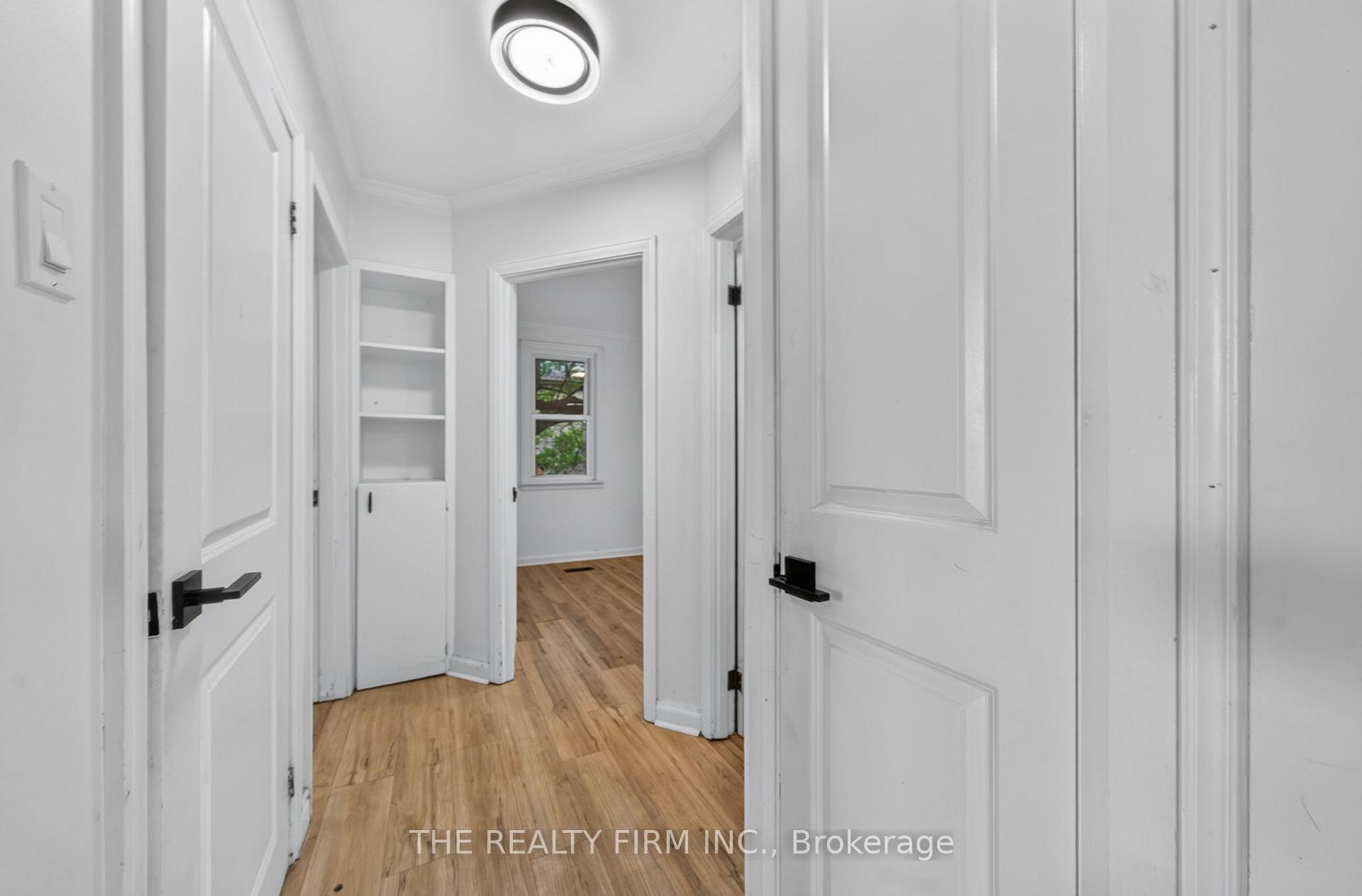 Photo 8 of 24 Fairview Court, London, South H — HOMEH