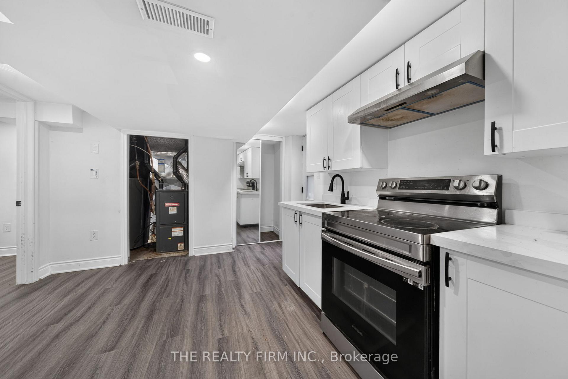 Photo 16 of 24 Fairview Court, London, South H — HOMEH