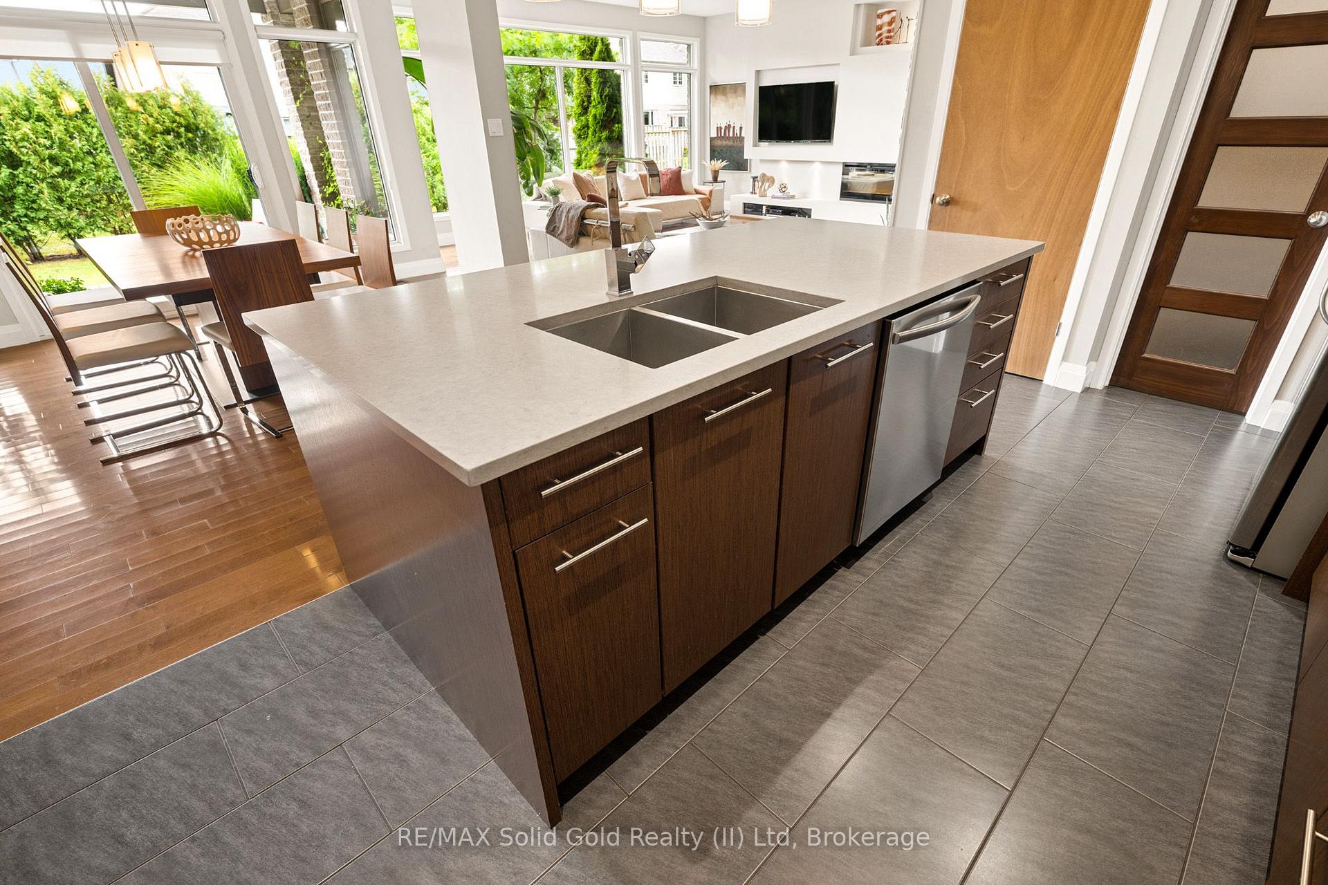 Photo 25 of 195 Townsend Drive, Woolwich, Breslau — HOMEH