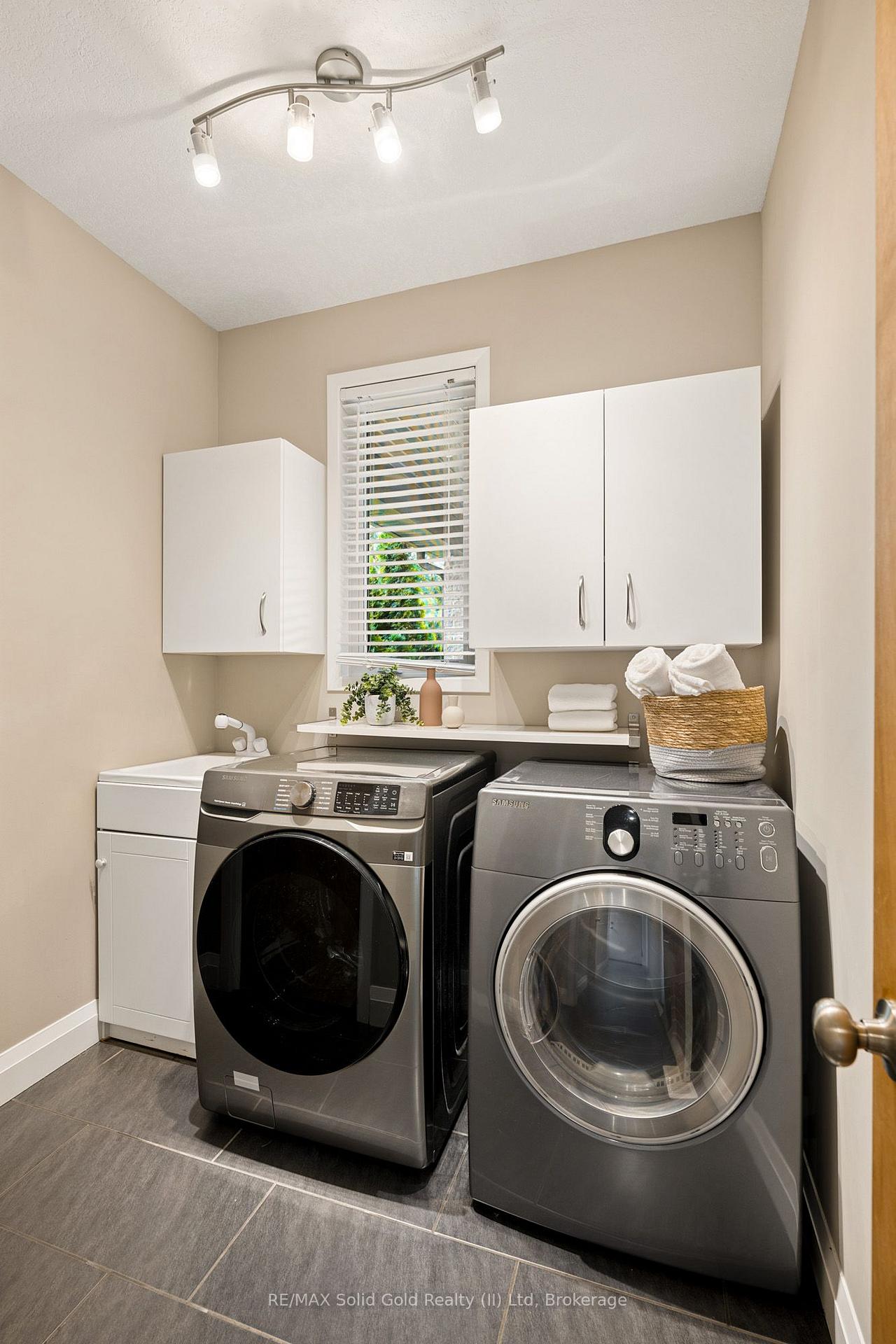 Photo 27 of 195 Townsend Drive, Woolwich, Breslau — HOMEH