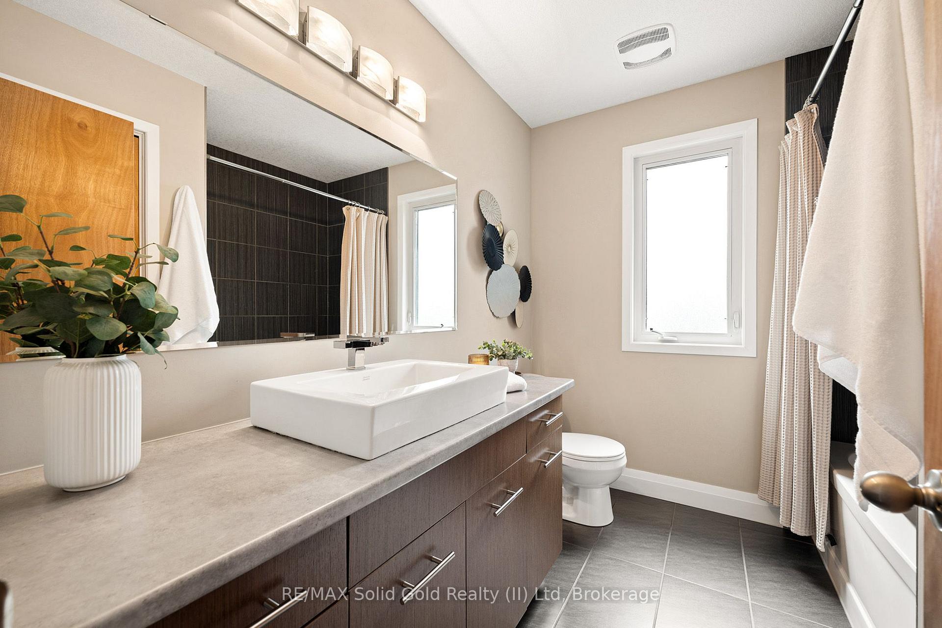 Photo 31 of 195 Townsend Drive, Woolwich, Breslau — HOMEH