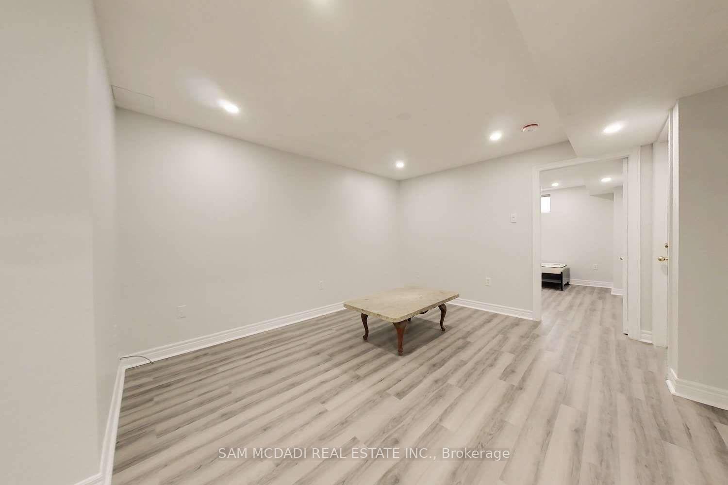 Photo 5 of 19 Sterritt Drive, Brampton, Fletcher's West — HOMEH
