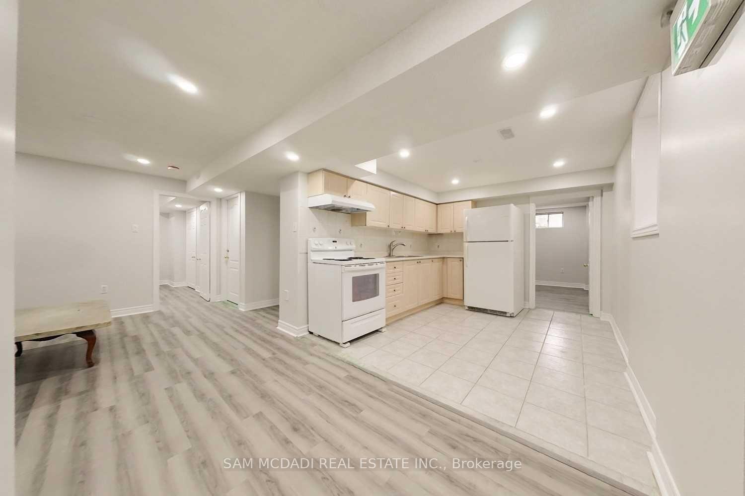 Photo 6 of 19 Sterritt Drive, Brampton, Fletcher's West — HOMEH