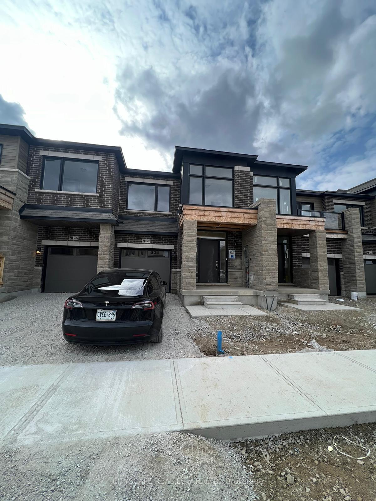 Photo 1 of 1470 Rose Way, Milton, Cobban — HOMEH