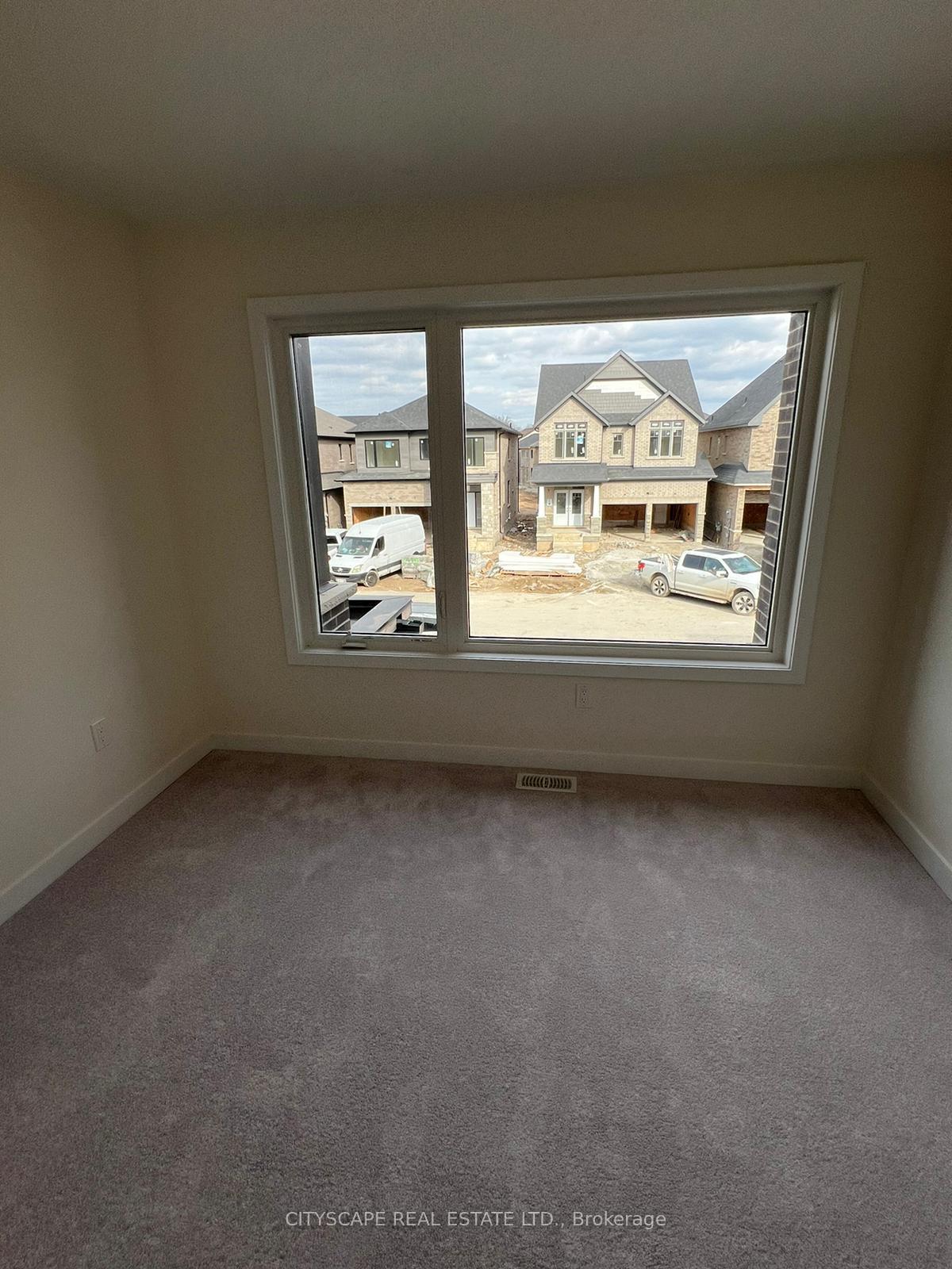 Photo 12 of 1470 Rose Way, Milton, Cobban — HOMEH