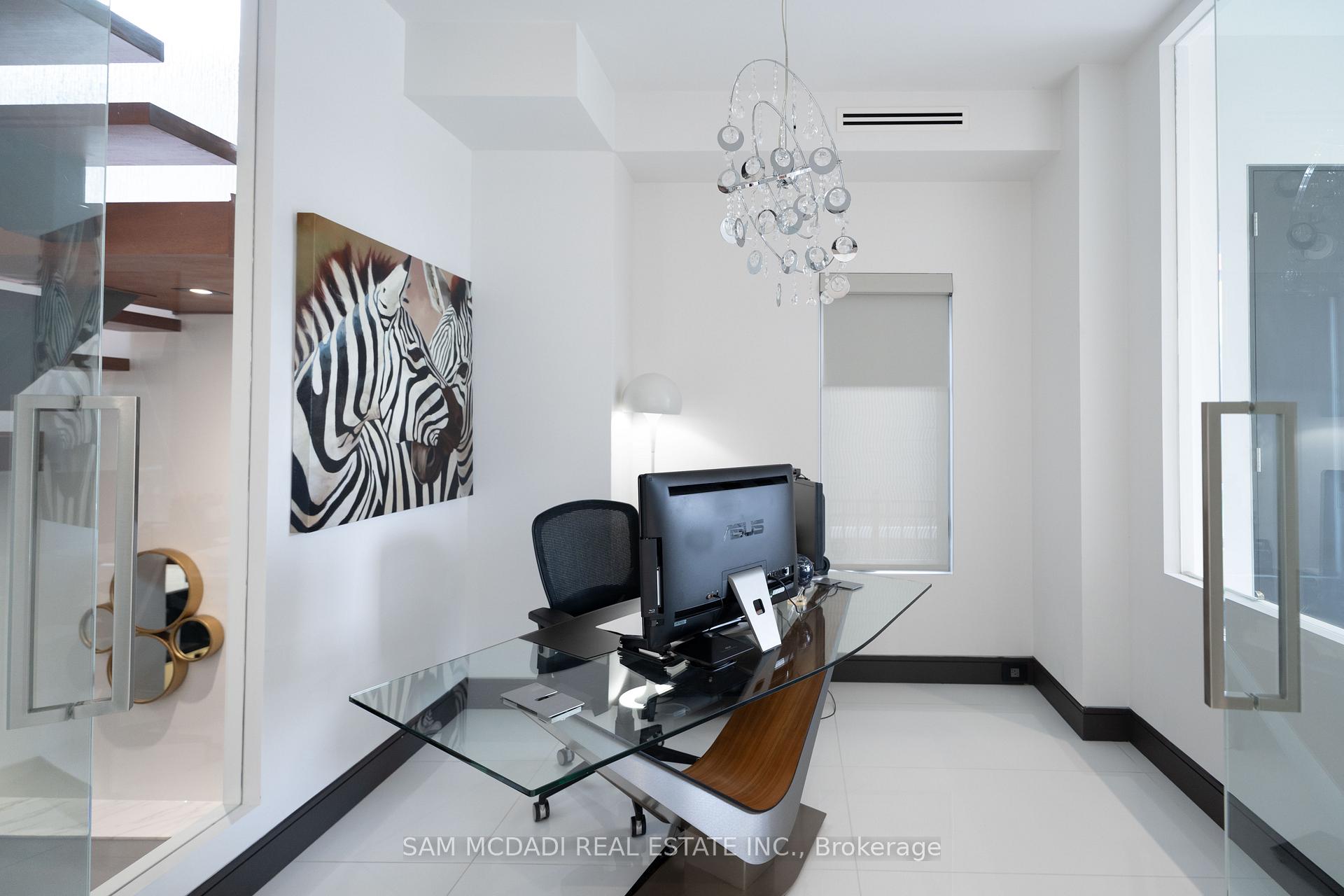 Photo 5 of 852 Goodwin Road, Mississauga, Lakeview — HOMEH