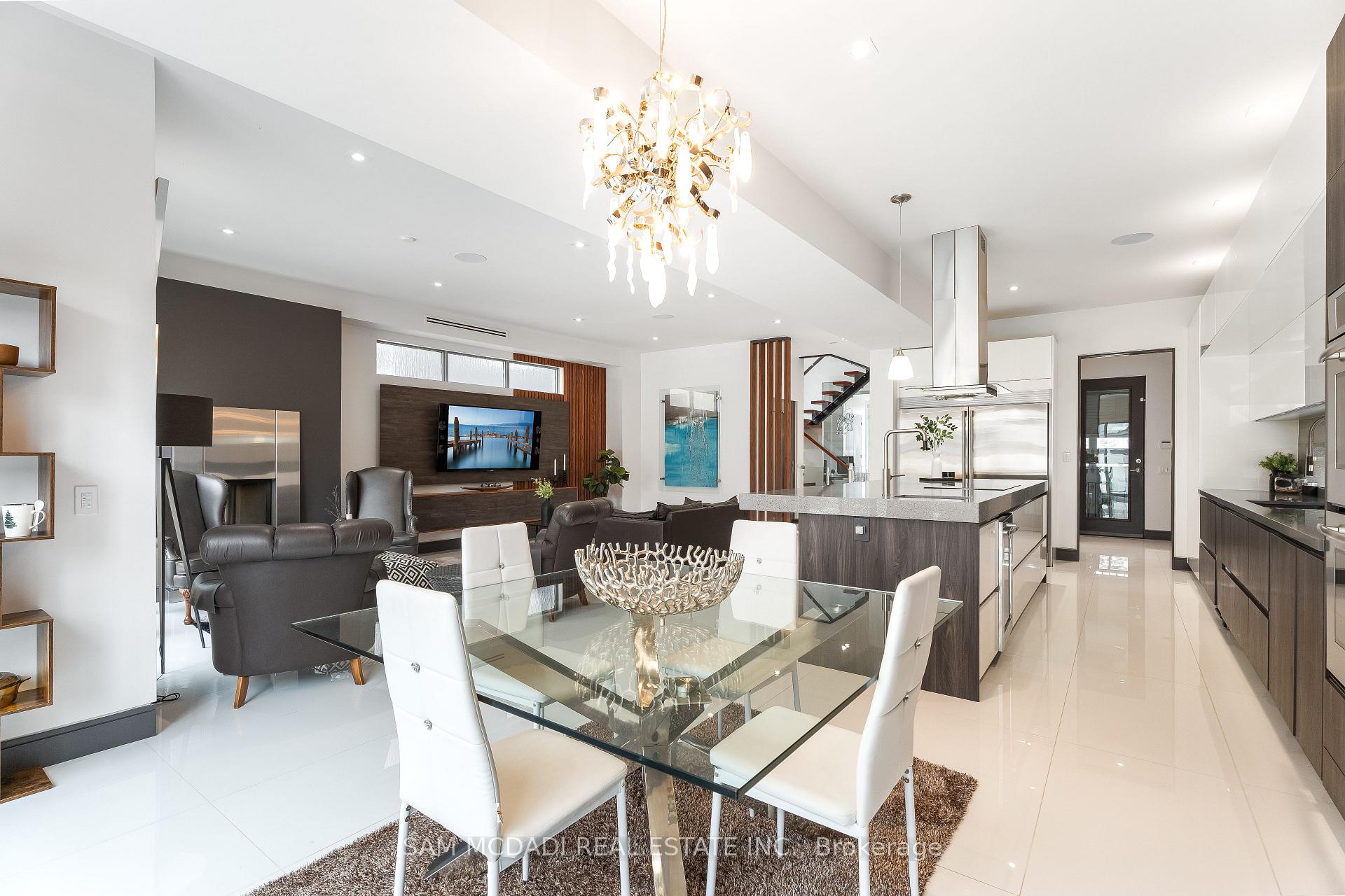 Photo 14 of 852 Goodwin Road, Mississauga, Lakeview — HOMEH