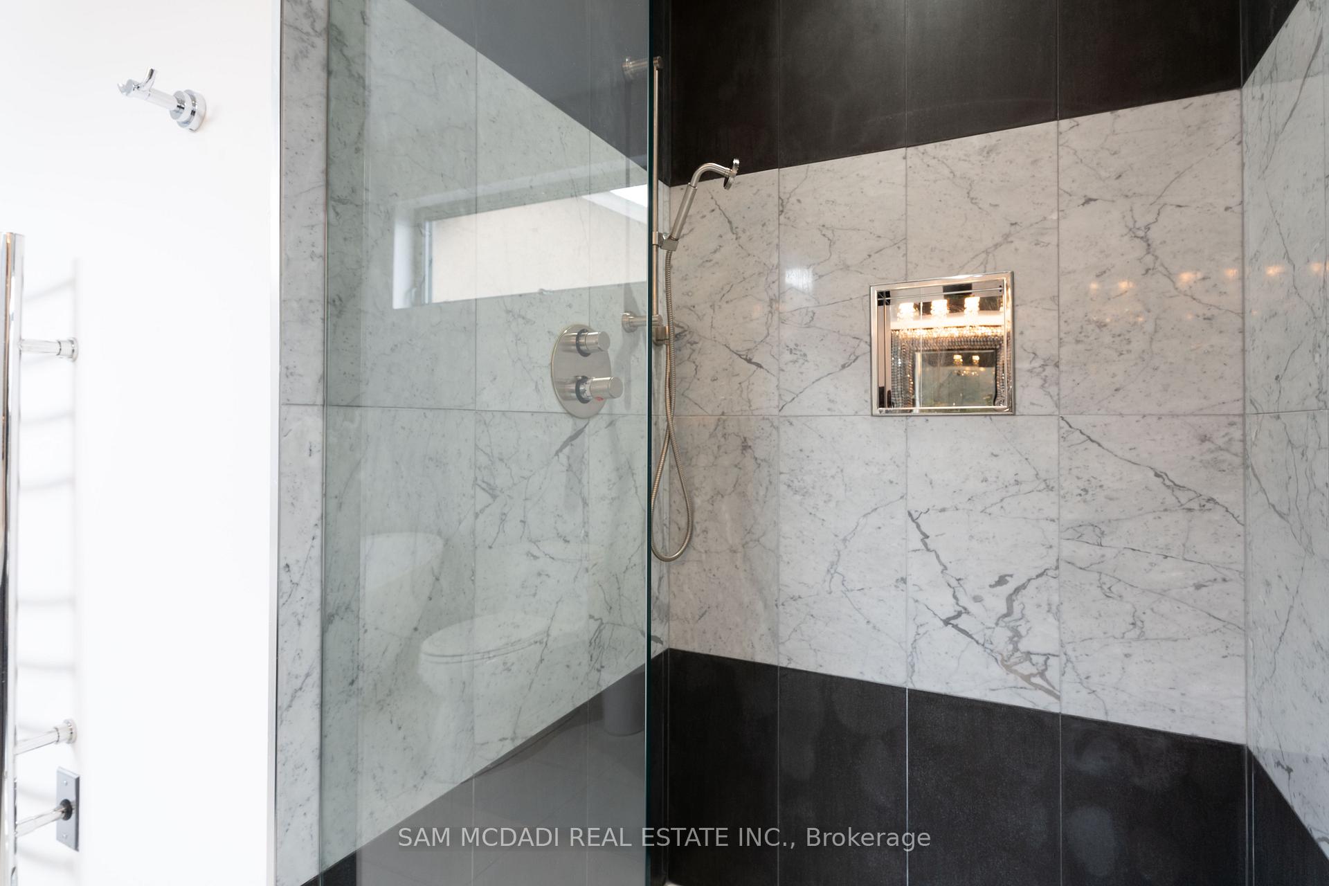 Photo 17 of 852 Goodwin Road, Mississauga, Lakeview — HOMEH