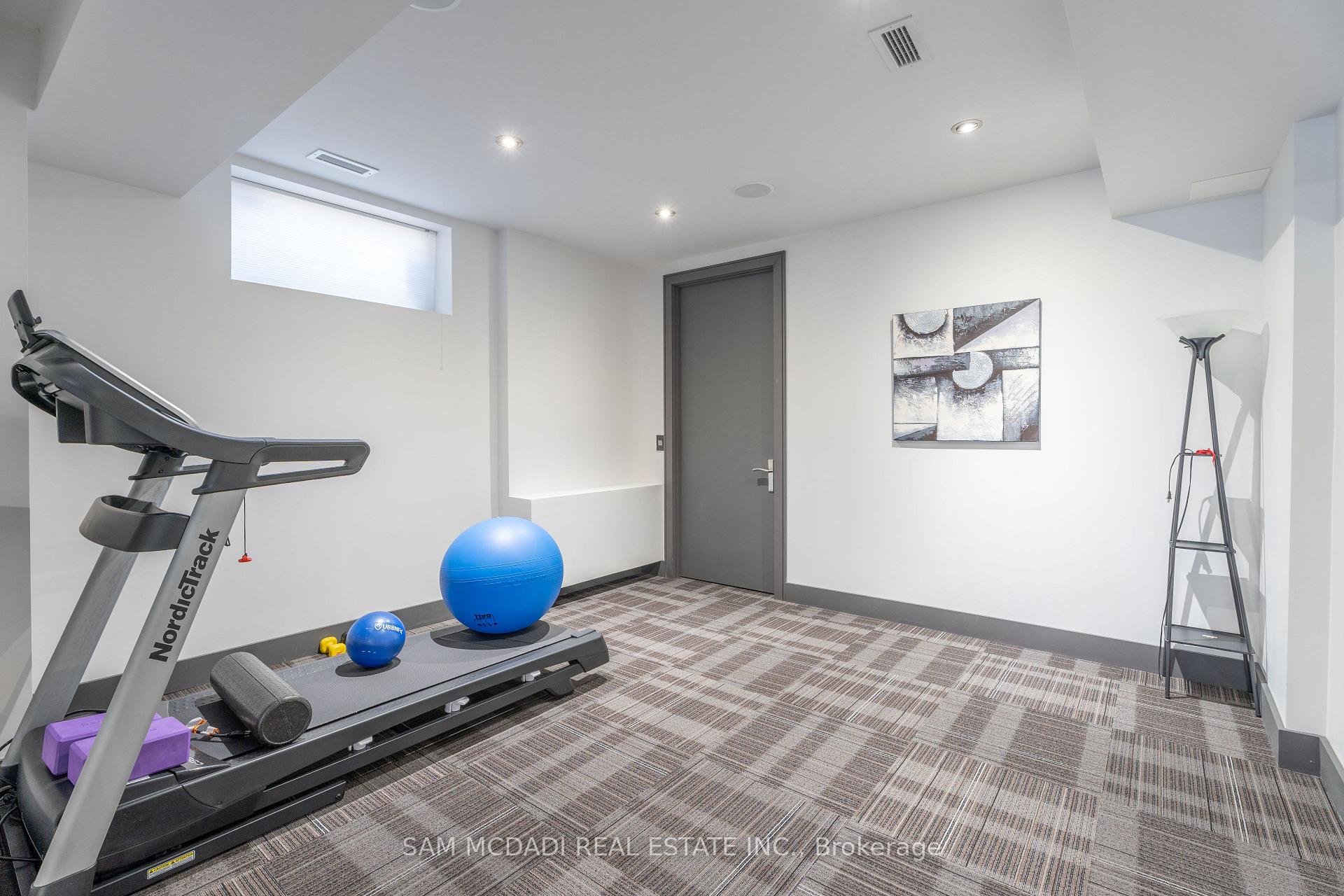 Photo 34 of 852 Goodwin Road, Mississauga, Lakeview — HOMEH