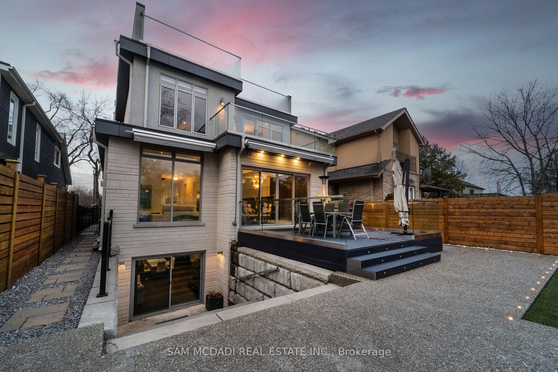 Photo 36 of 852 Goodwin Road, Mississauga, Lakeview — HOMEH