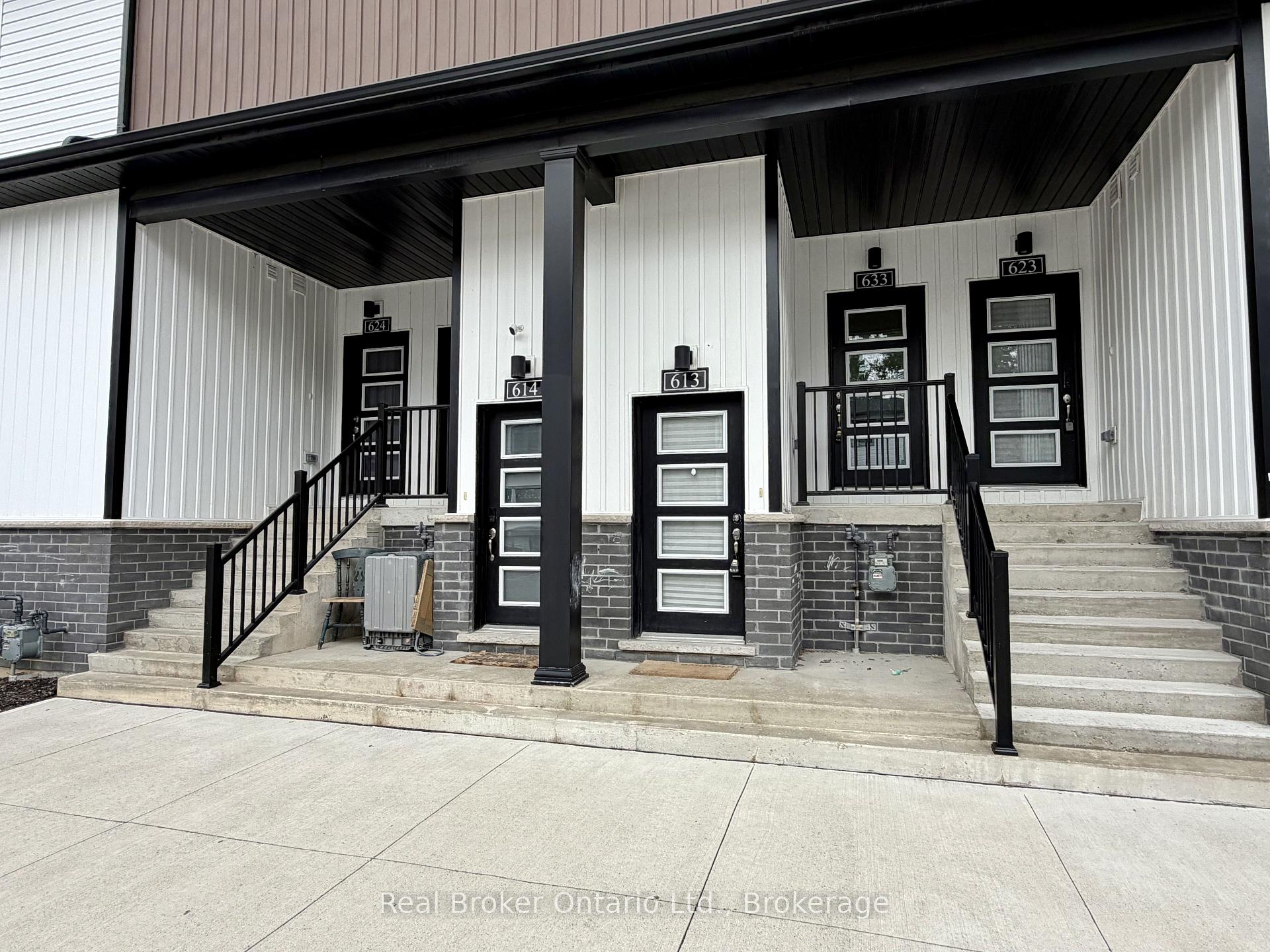 Photo 2 of Unit 613, 4263 Fourth Avenue, Niagara Falls, Downtown — HOMEH