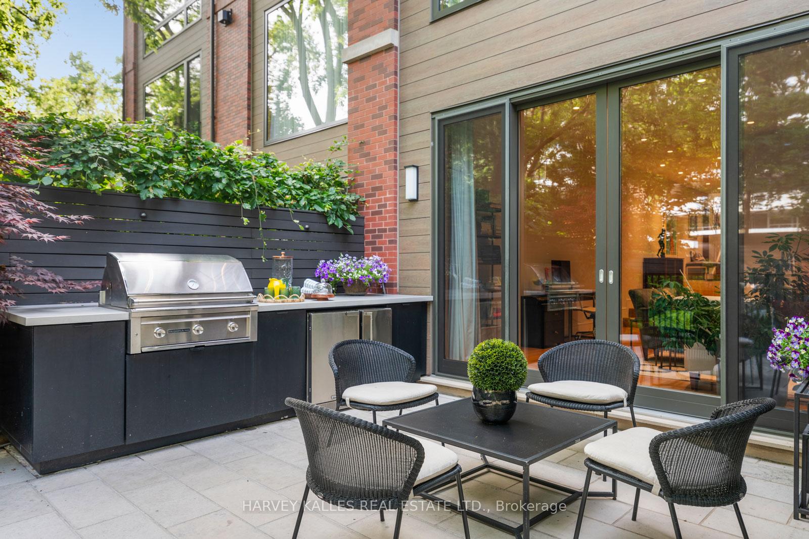 Photo 10 of 67 Heath Street W, Toronto, Yonge-St. Clair — HOMEH